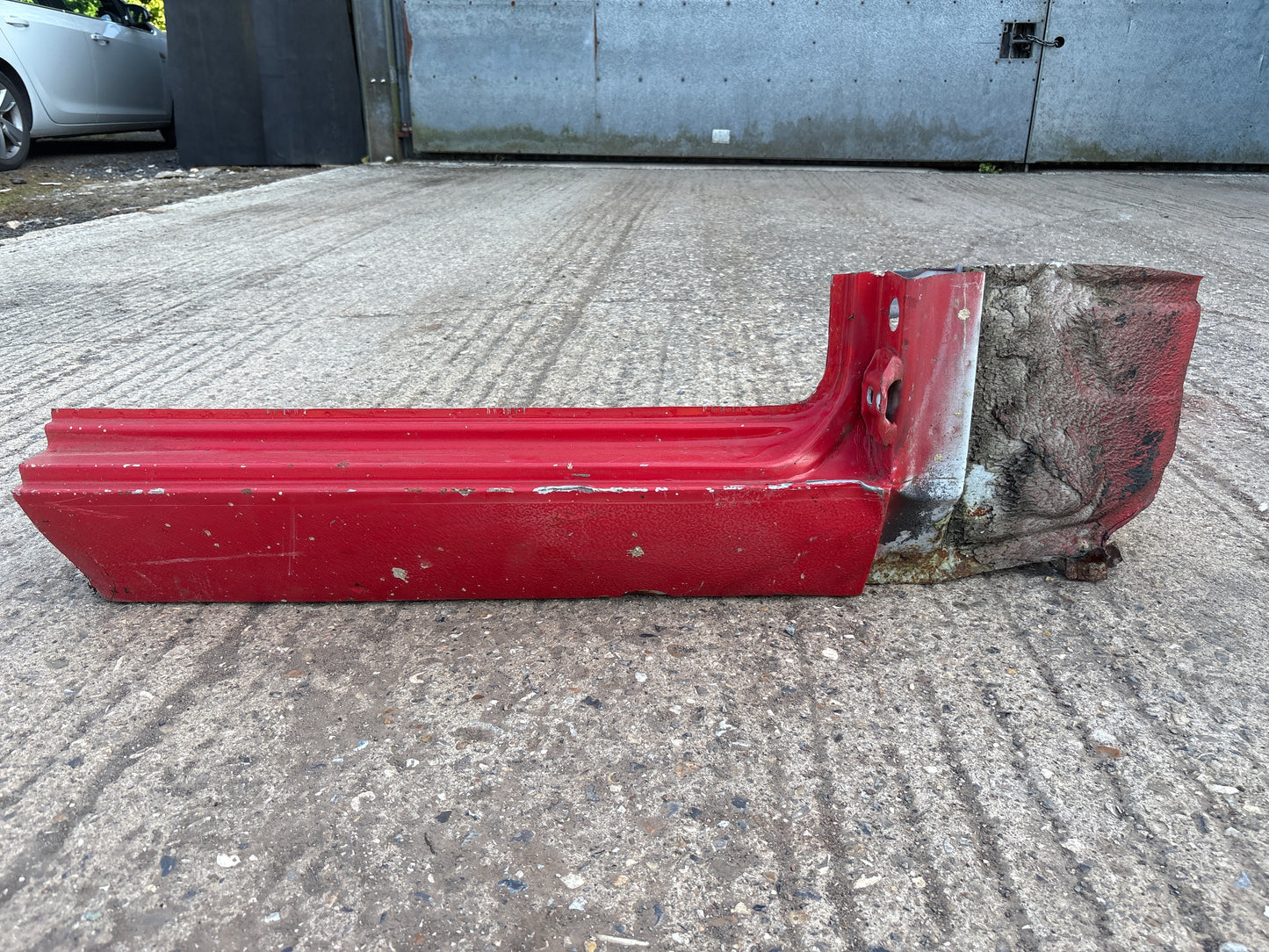 Porsche 944 right sill section cut 94450361200