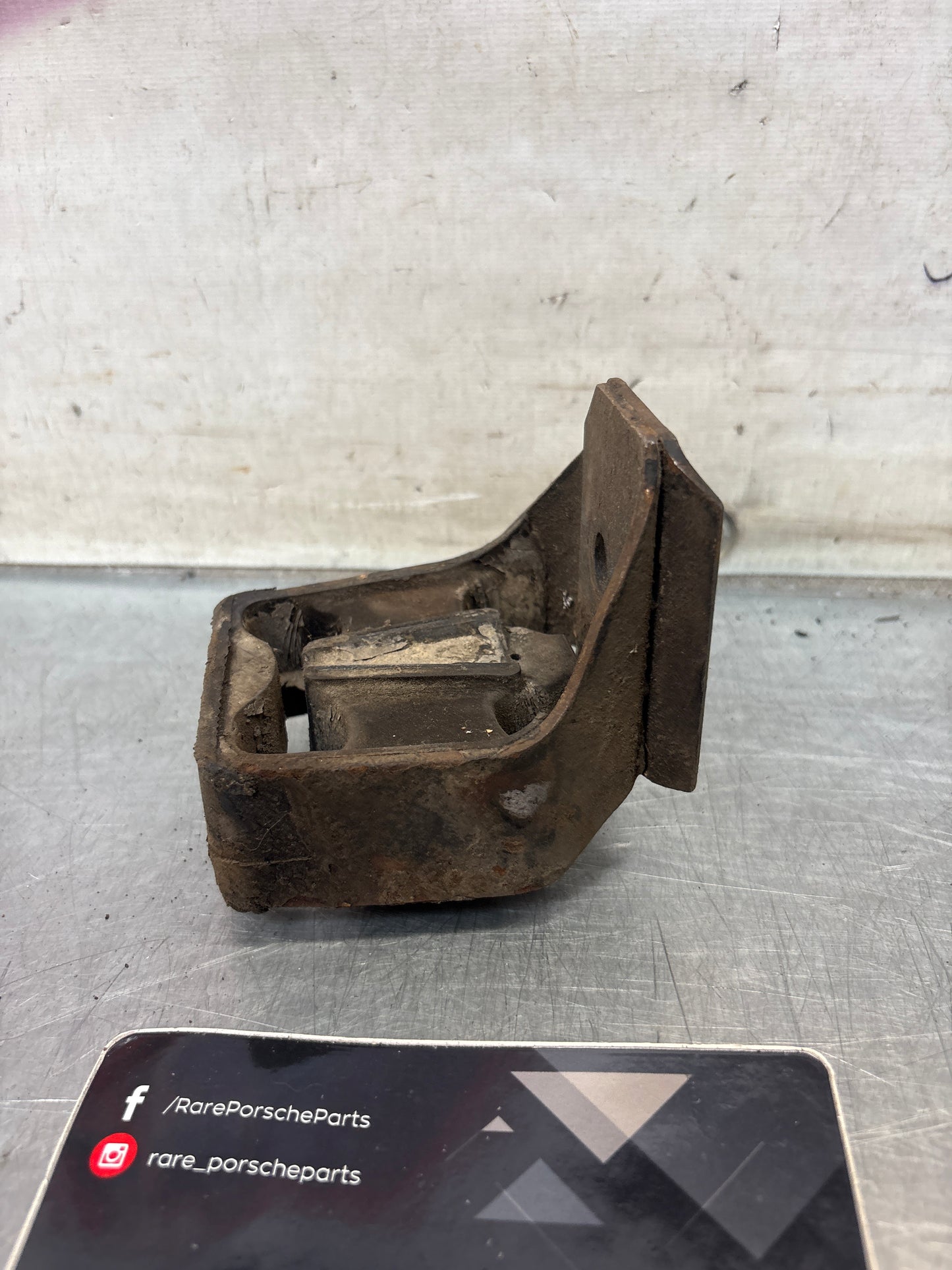 Porsche 924/944 gearbox mount, used 477399153J