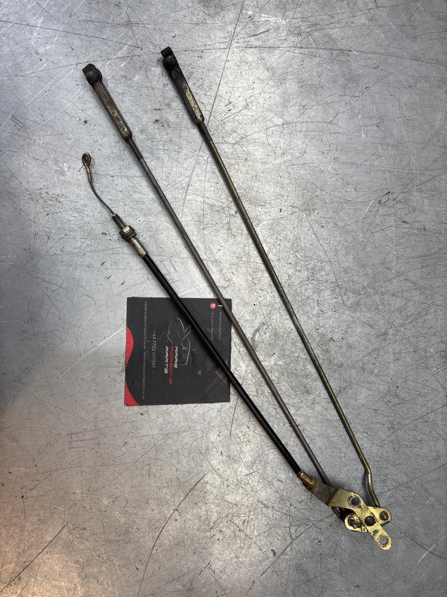 Porsche 924S/944 tailgate locking release cable with rods 94451209703, used late type