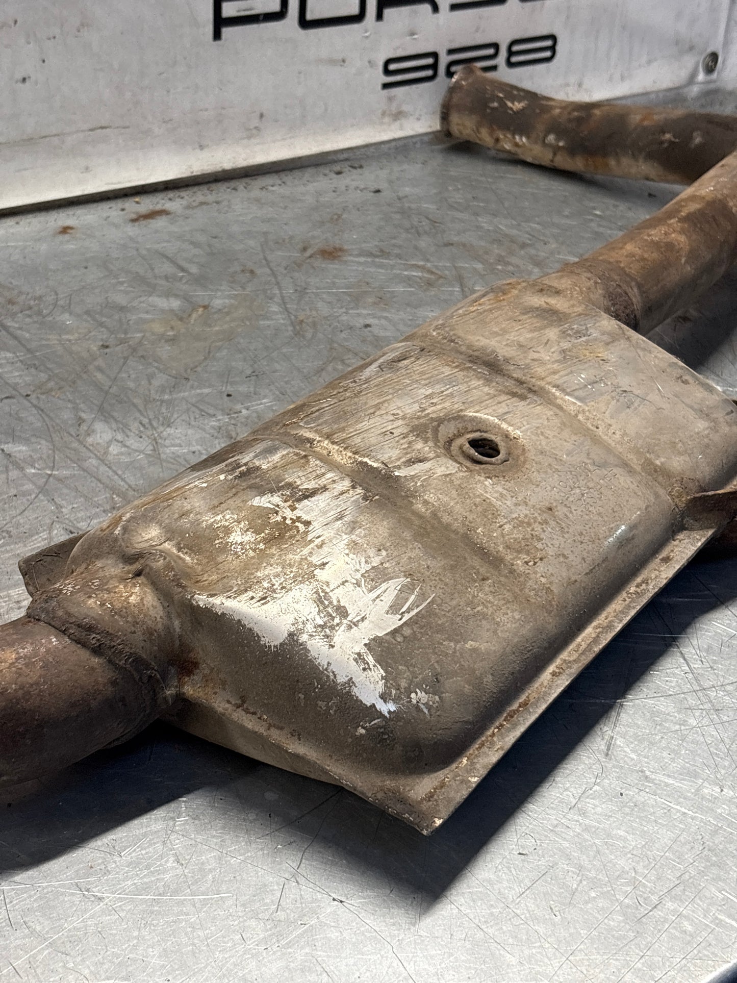 Porsche 928 S4 right middle silencer, used 92811109403