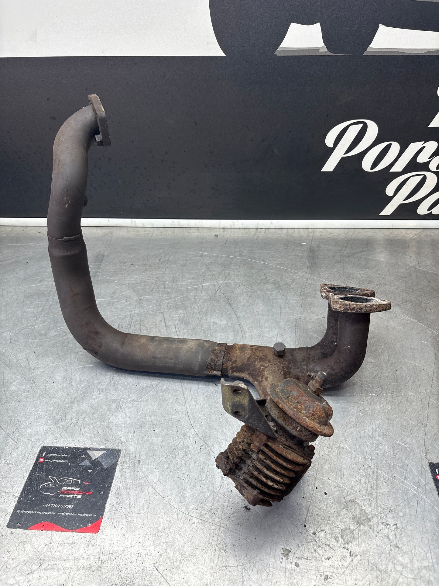 Porsche 944 Turbo exhaust cross over pipe 95111109615, used