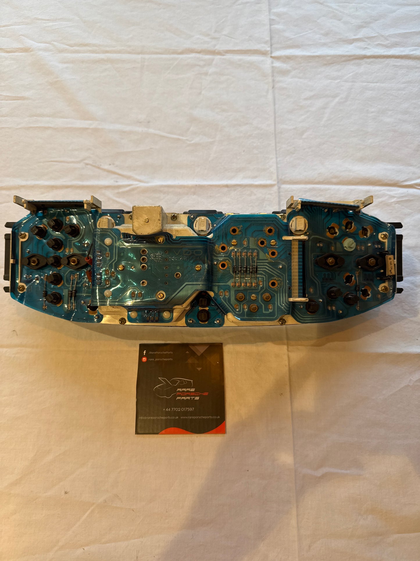 Porsche 944 dash clock binnacle pod speedometer, 94564131106 used 257352 miles plastic screen has some small scratches