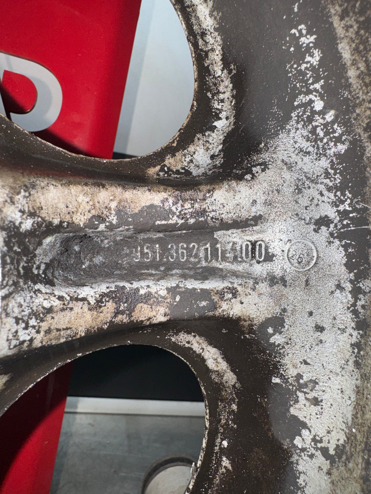 Porsche 944 Turbo Single 7JX16 ET 23 Tele dial. 95136211400 - Used