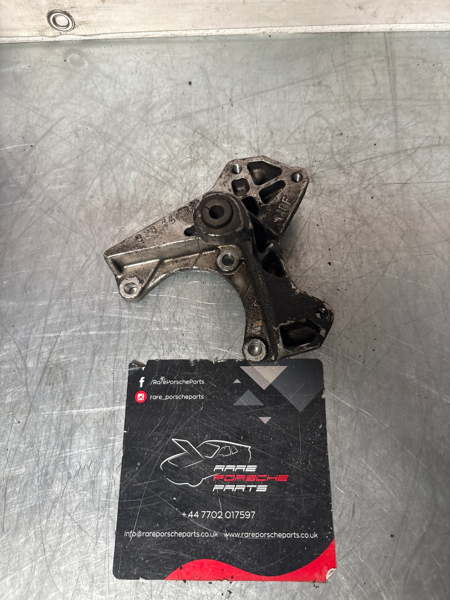 Porsche 928 servo pump bracket, used 9283471210R