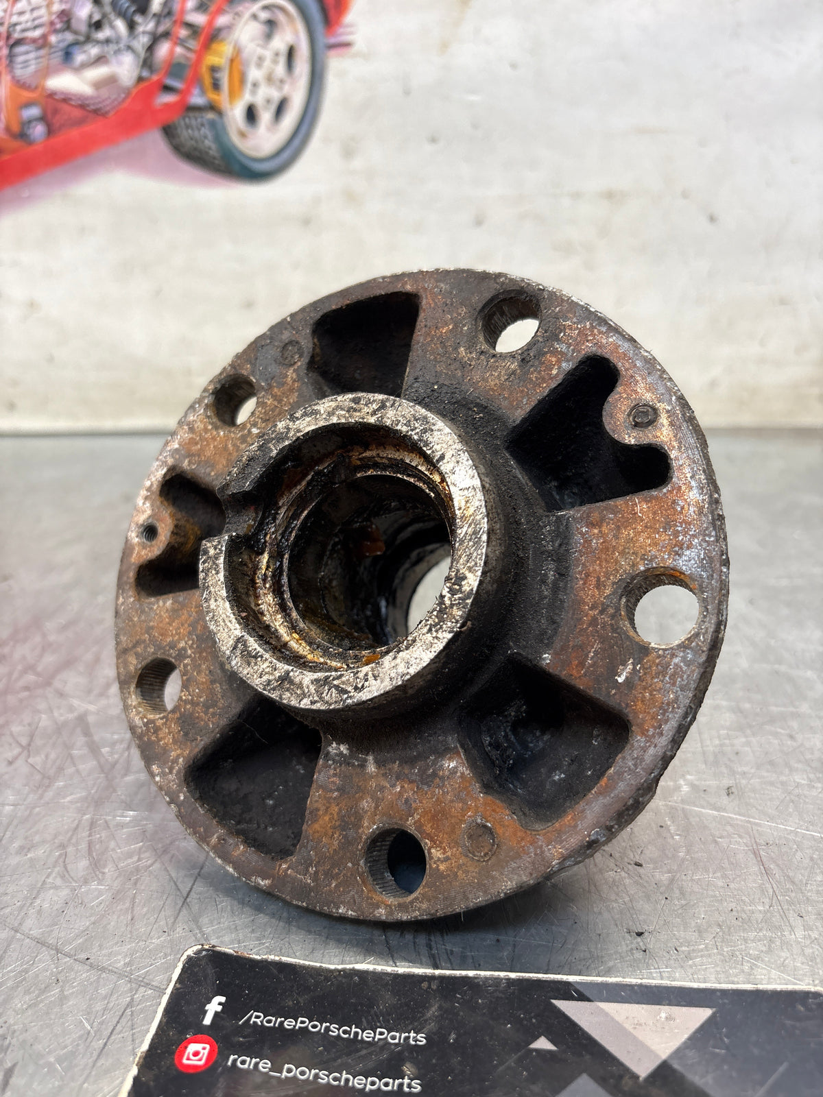 Porsche 928 wheel hub,used 9283416052R with ABS