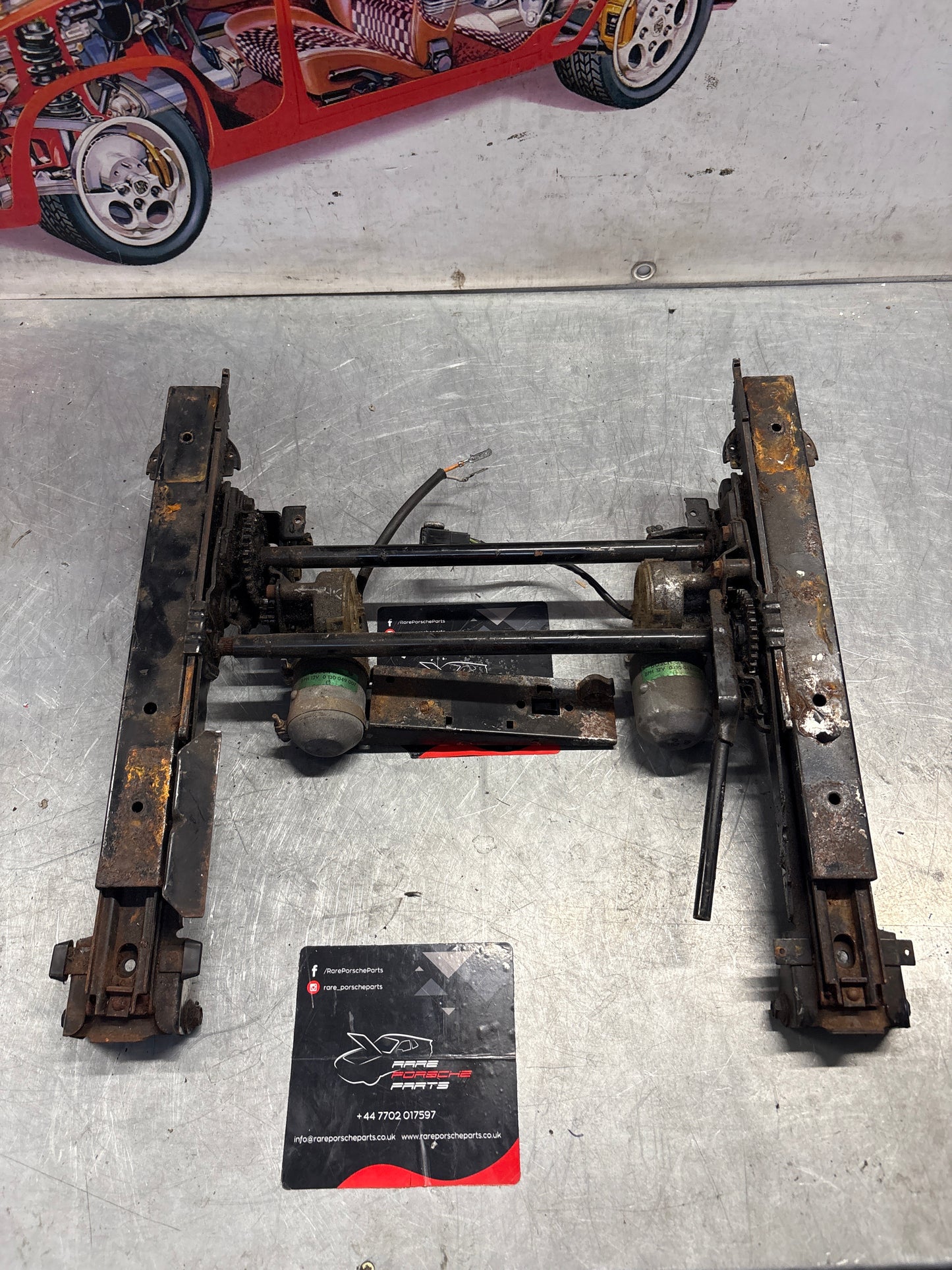 Porsche 928 electric seat rail seat frame, with motor, used 0130049007 / 0130049004 / 92852106102 / 92852106202