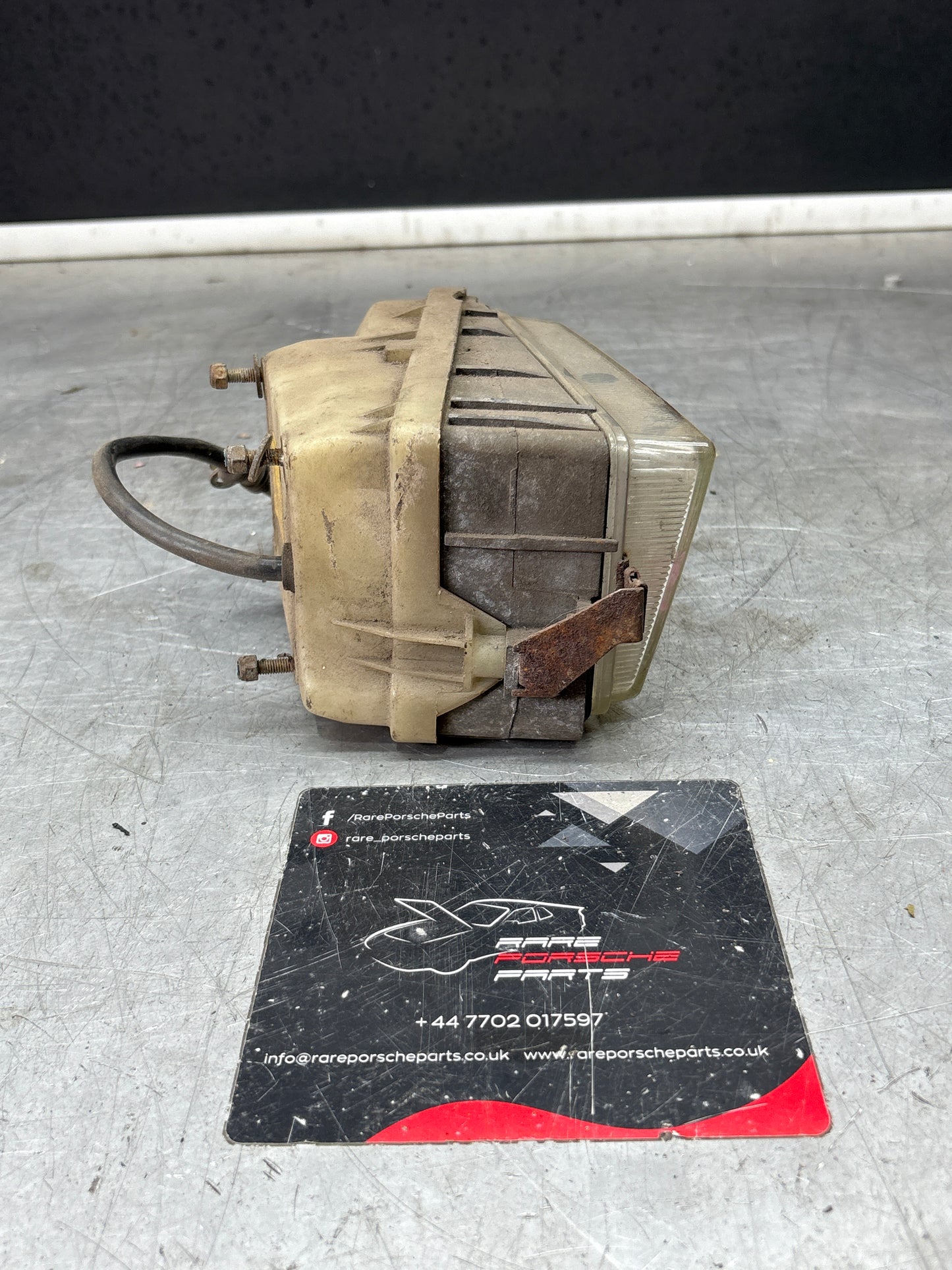 Porsche 928 Bosch headlight high beam, left 0306403001 / 92863141401