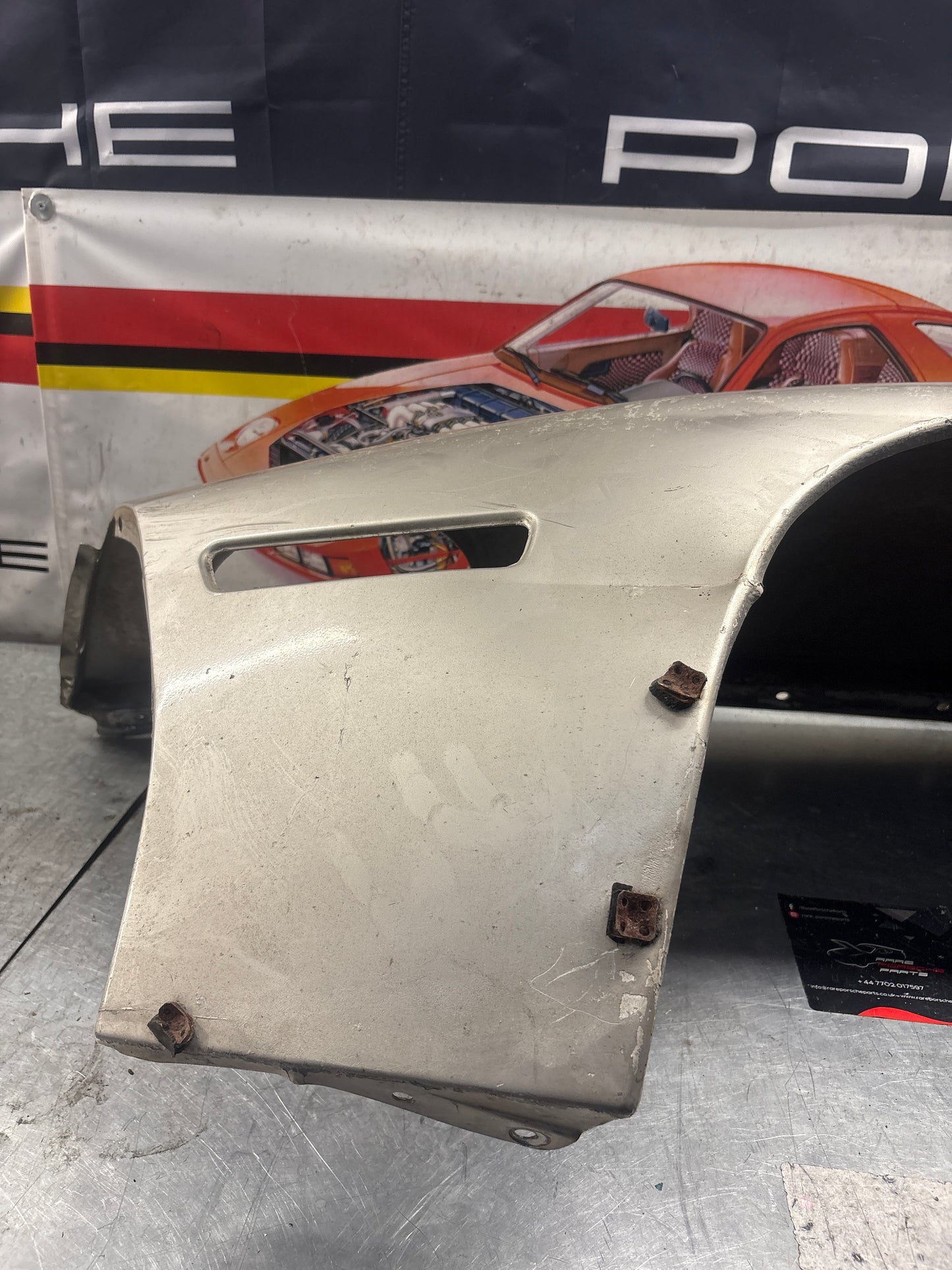 Porsche 928 -87 front left wing, 92850301103 used