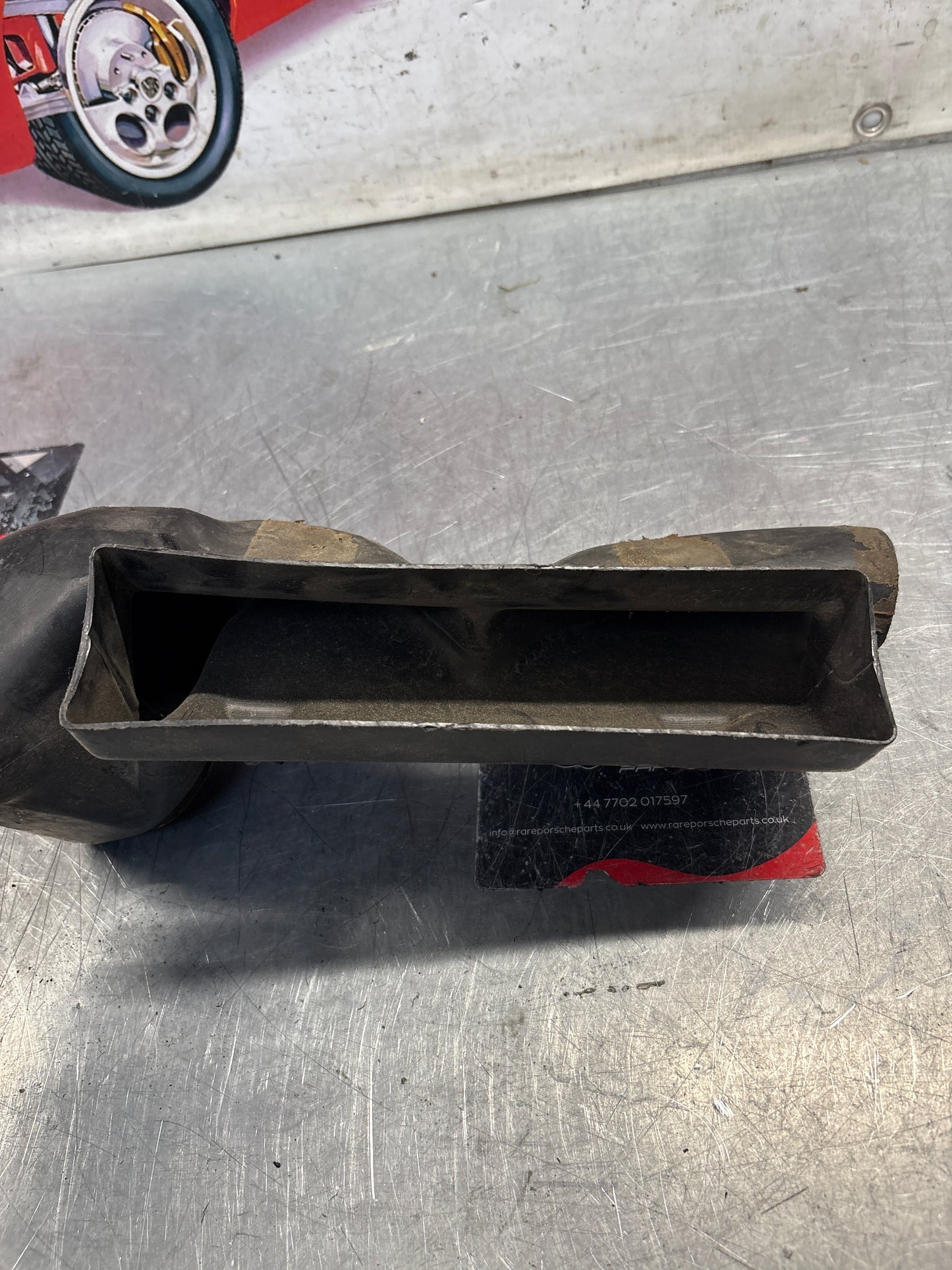 Porsche 924 mixing chamber, used 477820361