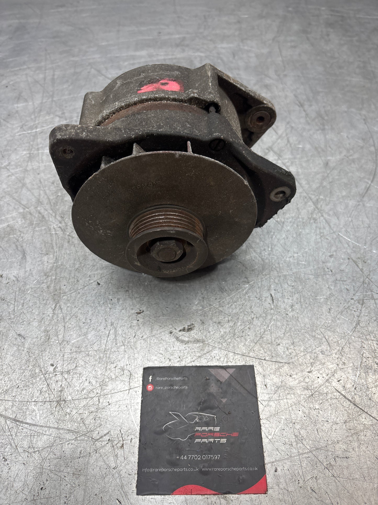 Porsche 924S / 944 2.5 models alternator. 0120469559 used