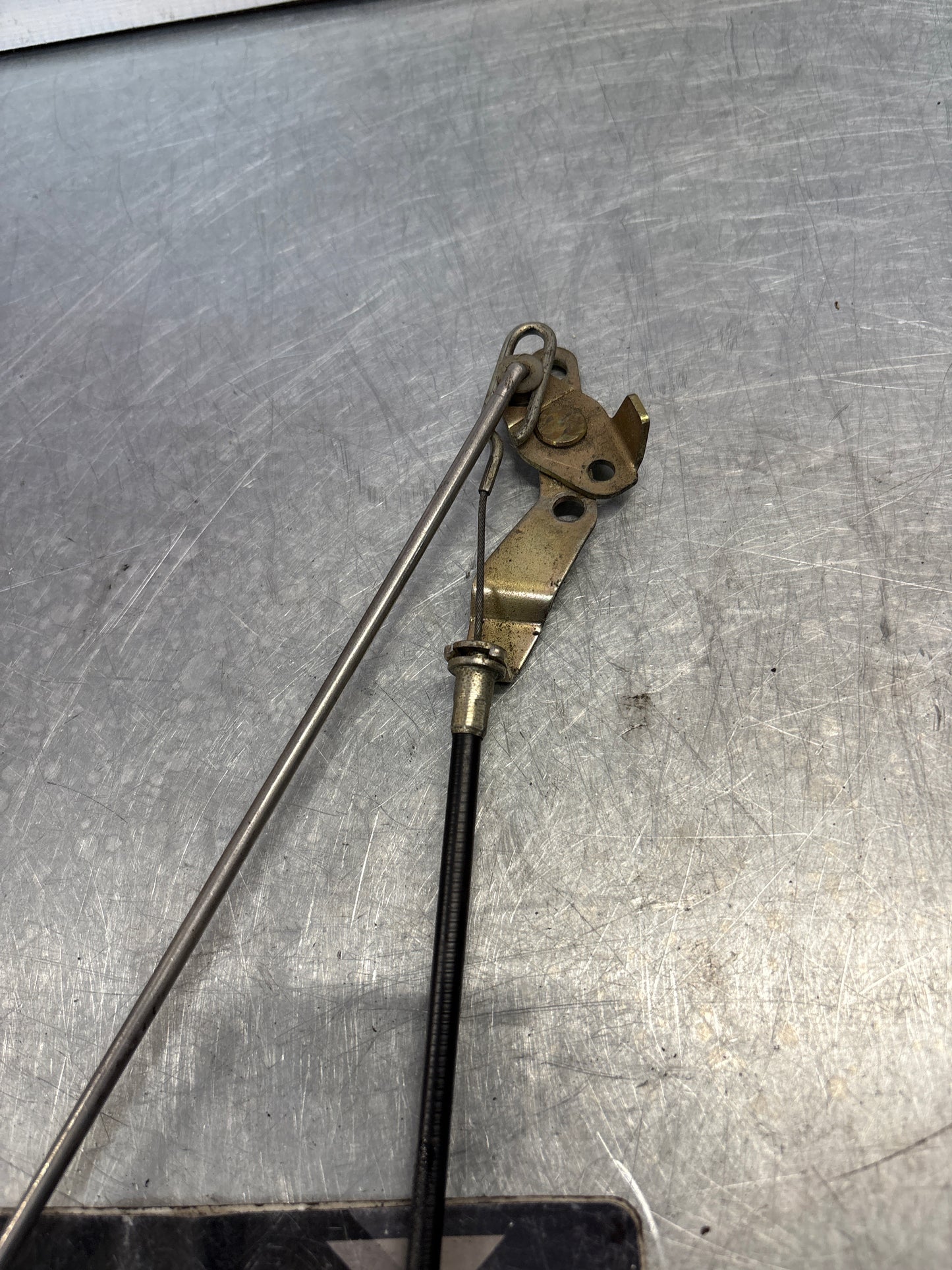 Porsche 924S/944 tailgate locking release cable with rods 94451209703, used late type
