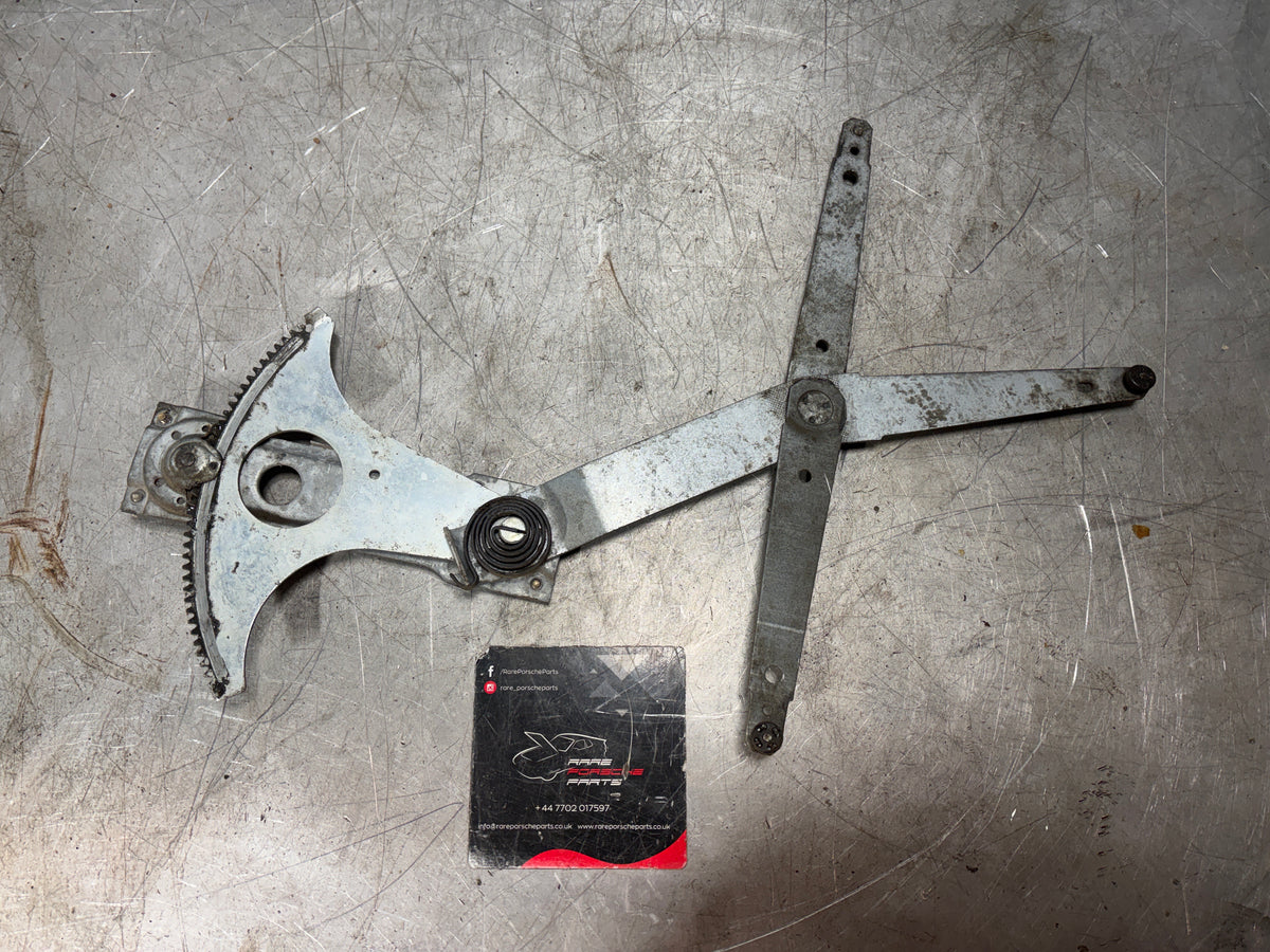 Porsche 968 club sport manual window regulator. Good condition. Right side. 477837442A