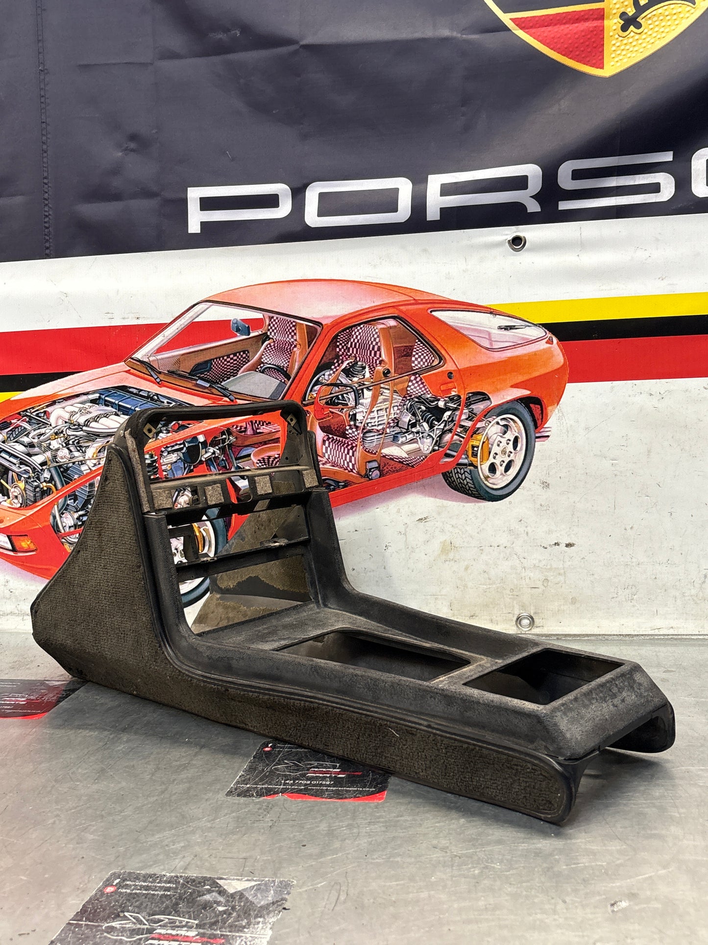 Porsche 924 centre console black, no switch holes 477857951 / 477857969 used