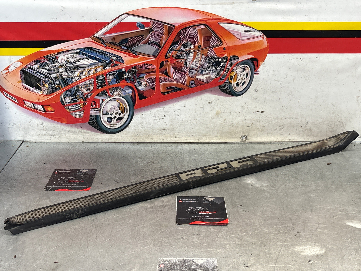 Porsche 928 scuff plate, door sill trim, right, O/S 92855105602 used