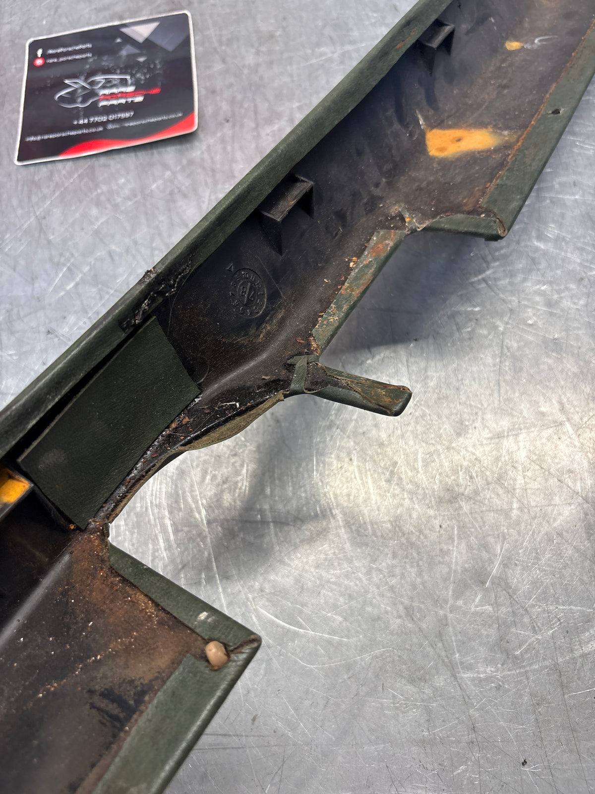 Porsche 928 tailgate interior trim, used, green 92855504705