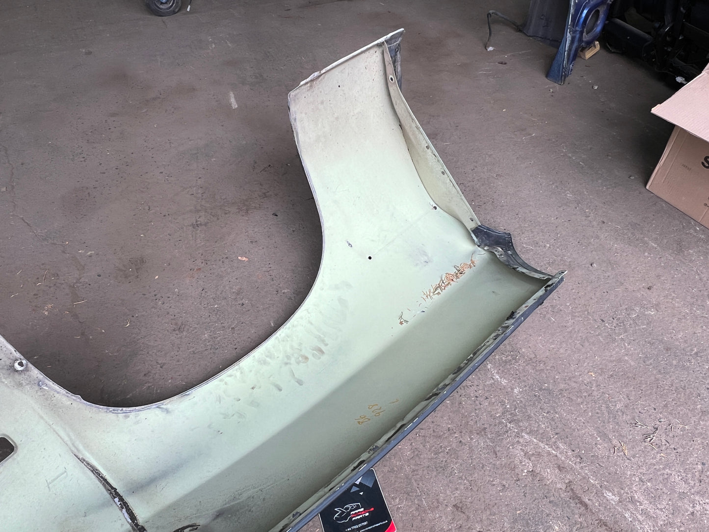 Porsche 928 -87 front left wing, 92850301103 used