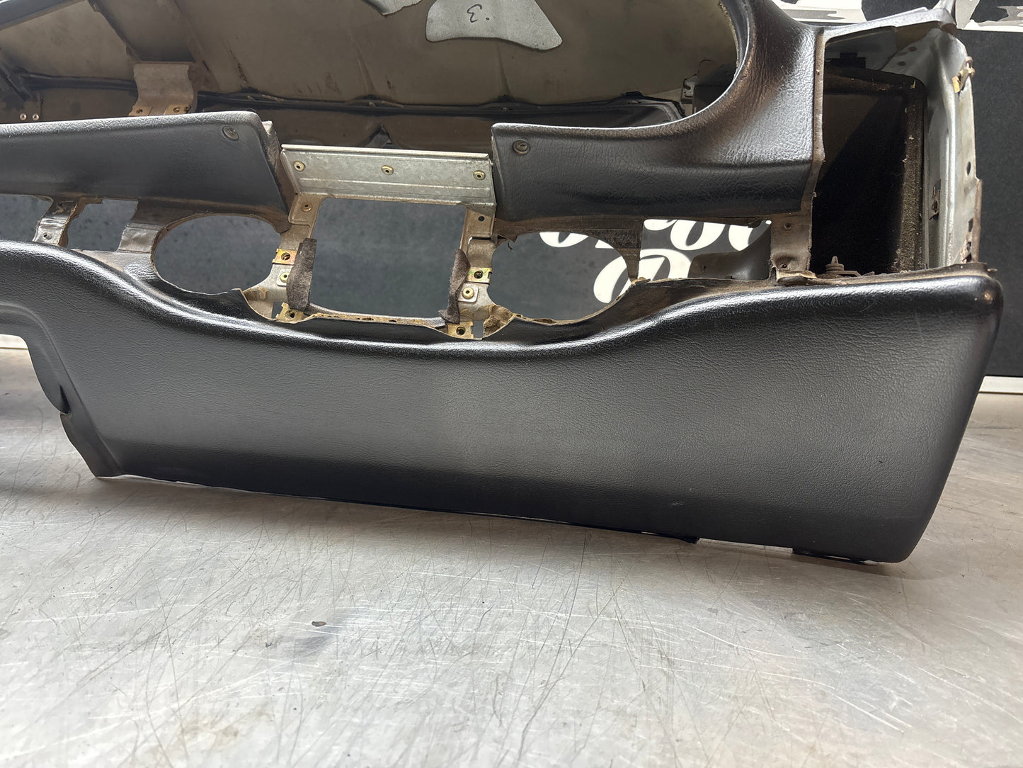 Porsche 944 / S2 ovales Armaturenbrett 1986- 92 Gebraucht Schwarz Rechtslenker