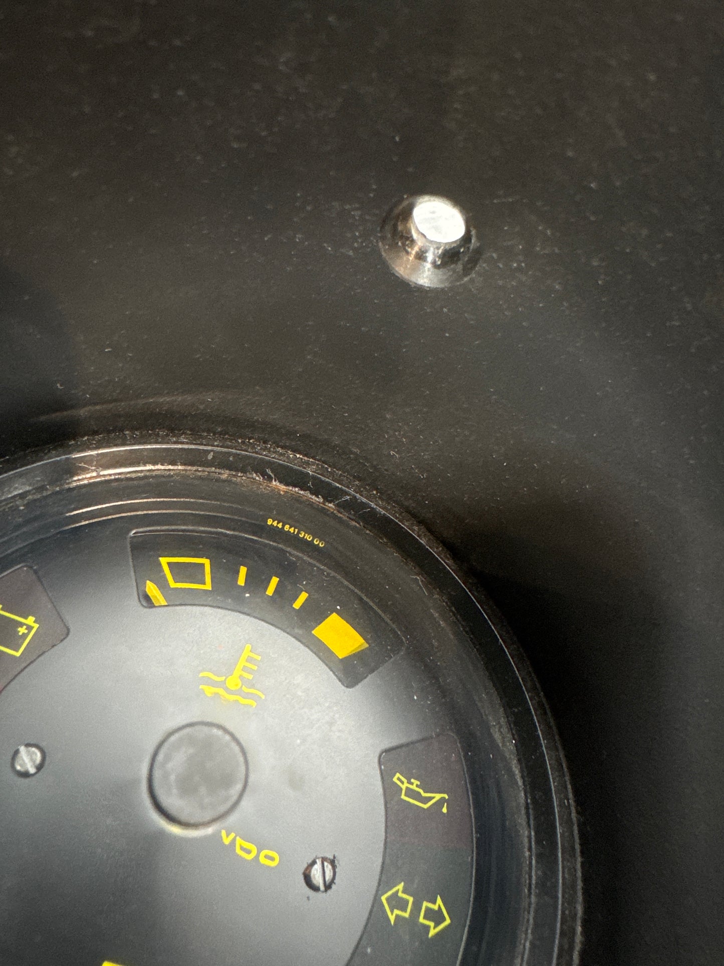 Porsche 944 complete set of instruments , used 38382 miles 94464131000 / 94464103600 / 94464120701