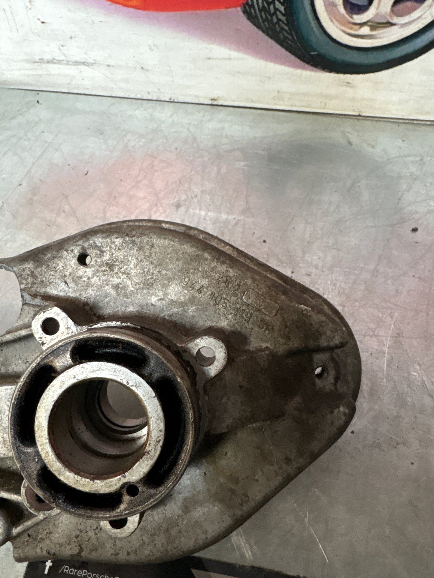 Porsche 924S / 944 camshaft inner bearing house, used 9441051193R