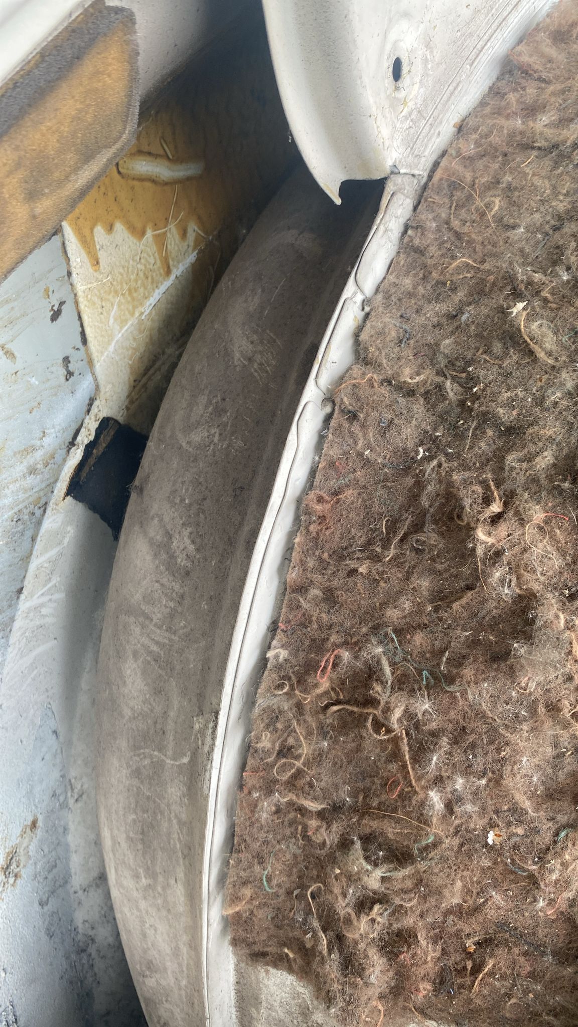 Porsche 944 left side cut, rear fender 94450390303,