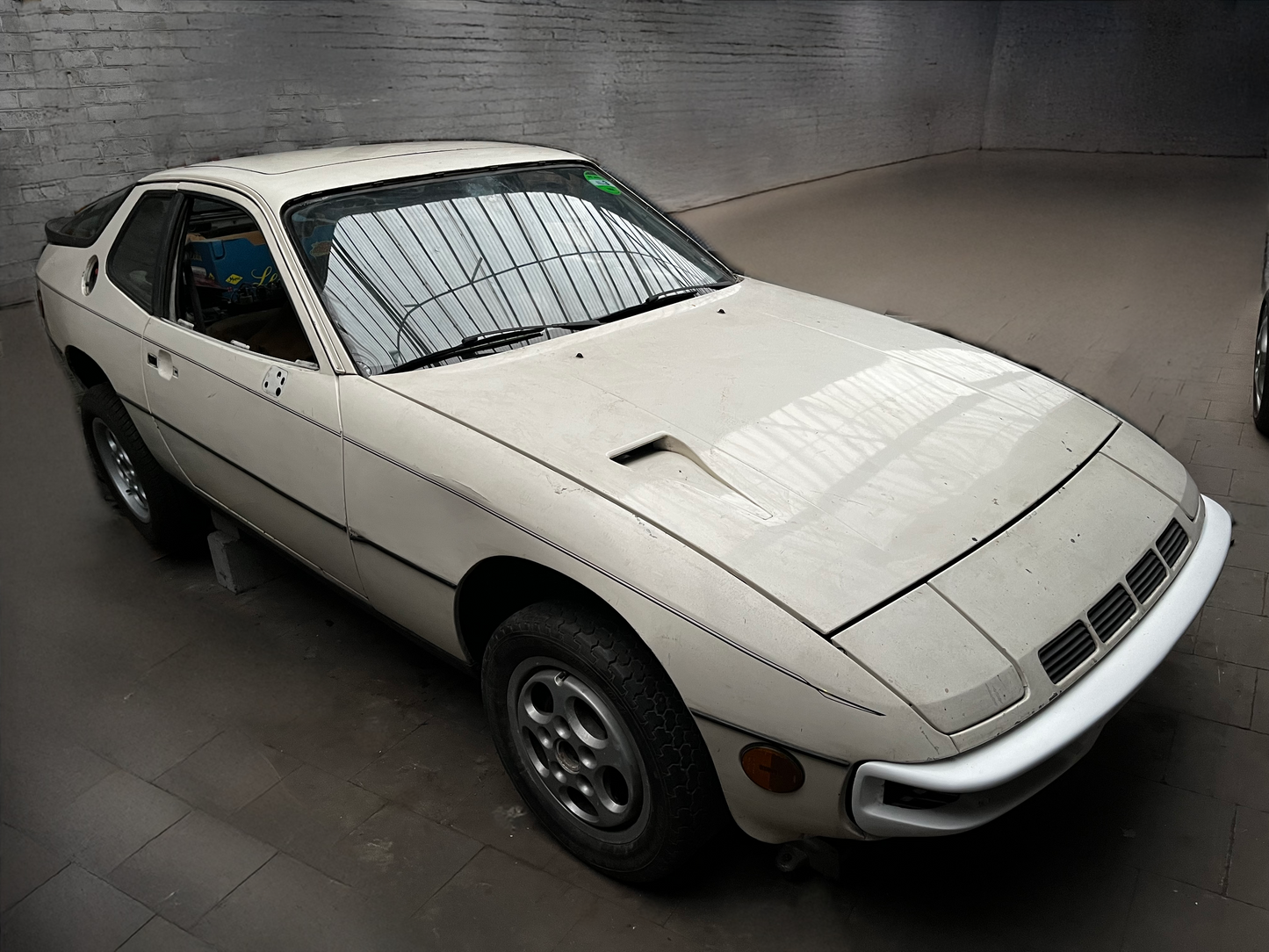 Porsche 924 Turbo, Targa, white, 1981, with Florida title, LHD