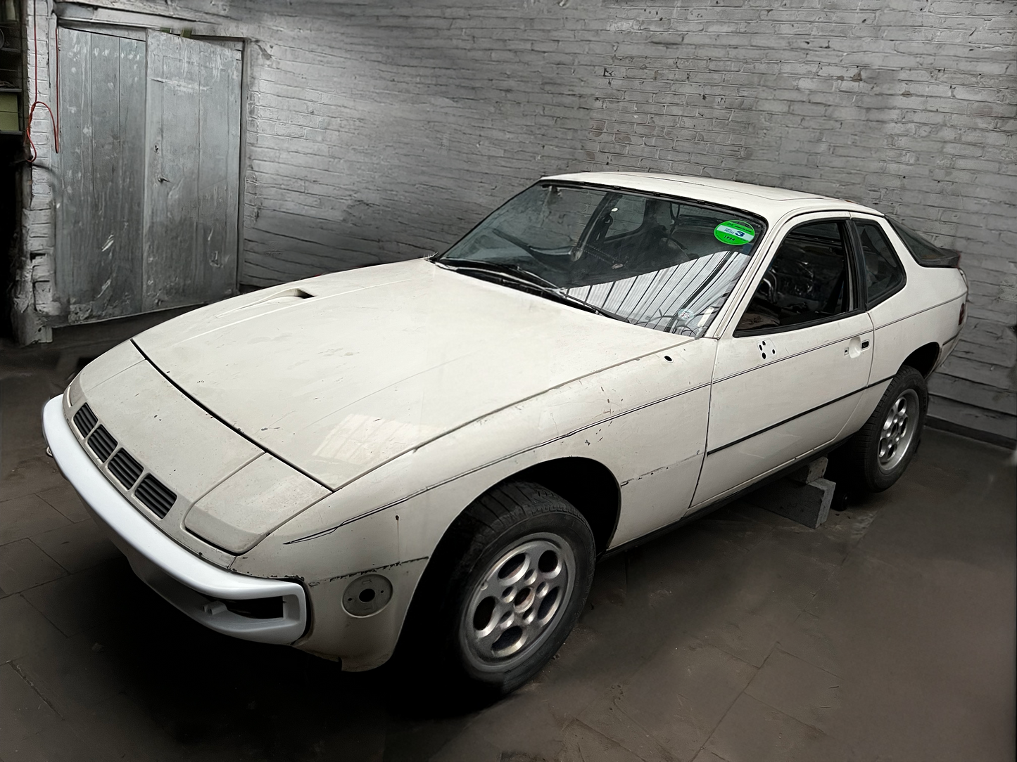 Porsche 924 Turbo, Targa, white, 1981, with Florida title, LHD