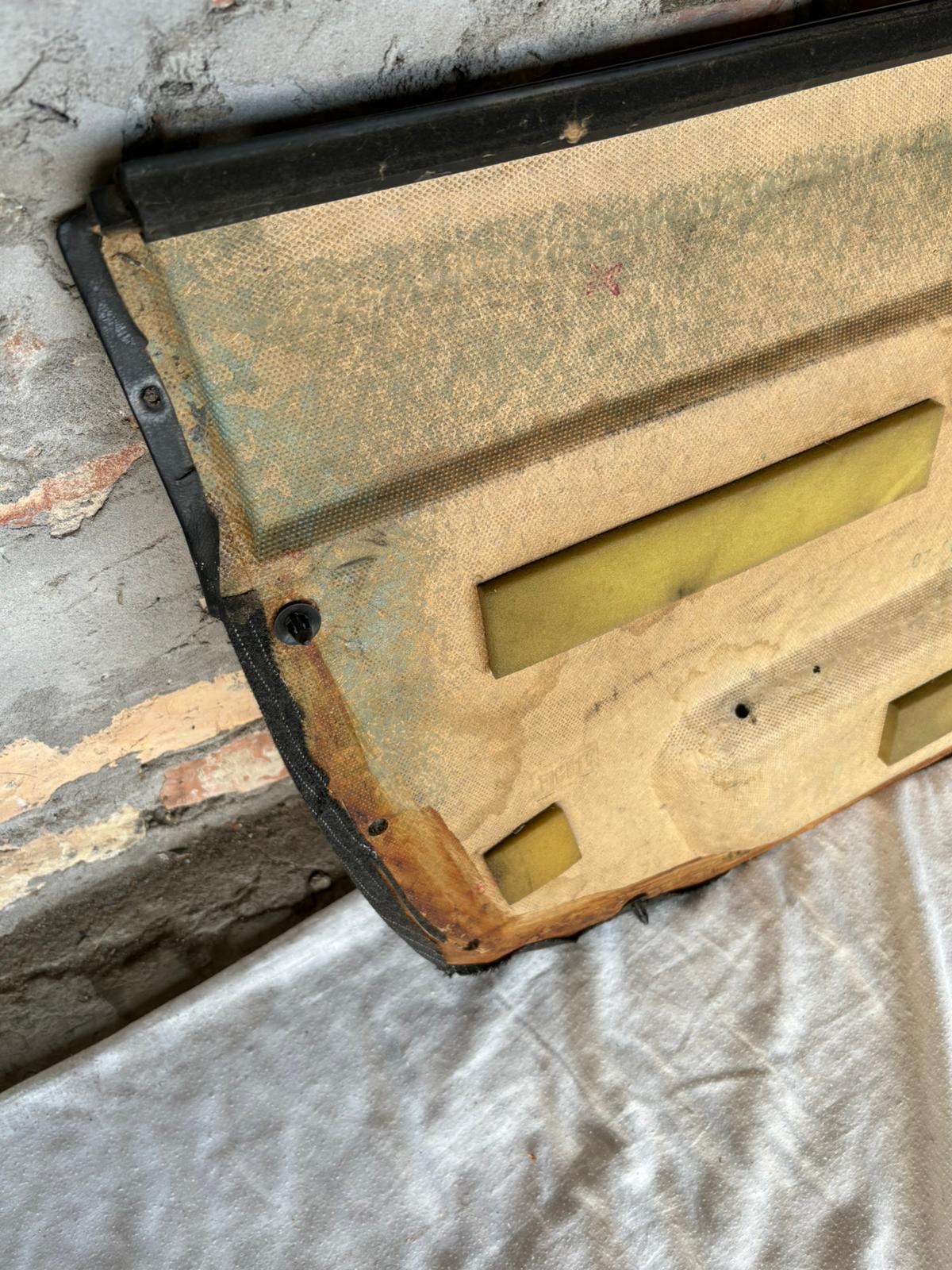 Porsche 944 black/black pinstripe fabric right door card 94455501801 used, very nice condition