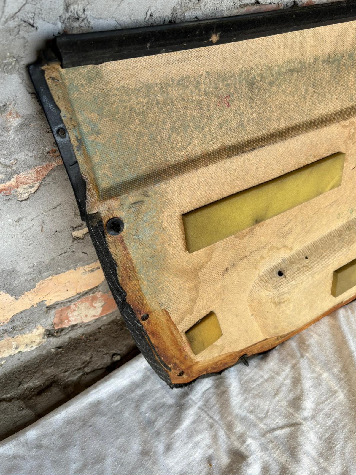 Porsche 944 black/black pinstripe fabric right door card 94455501801 used, very nice condition