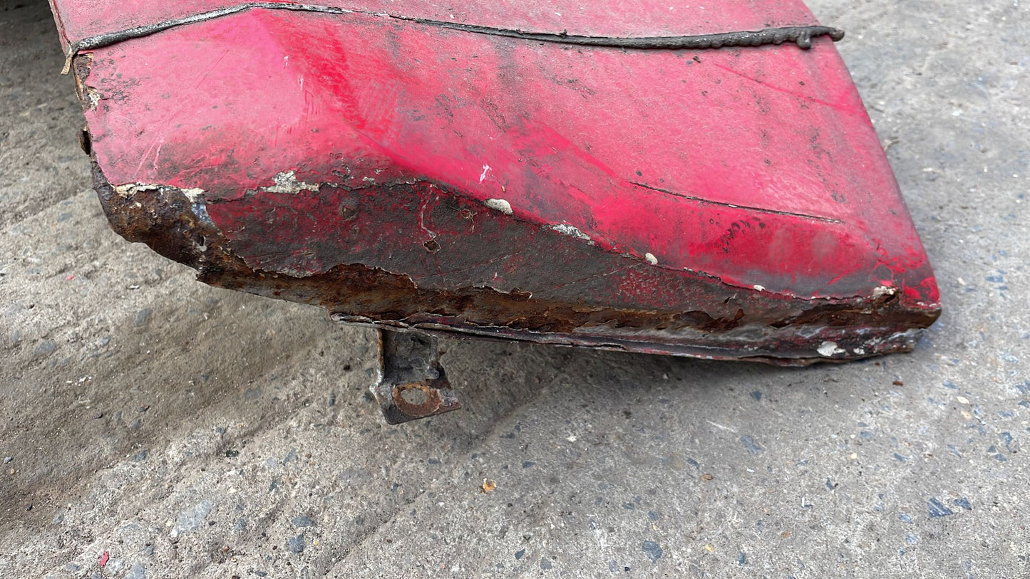 Porsche 944, early front left wing, in need of repair