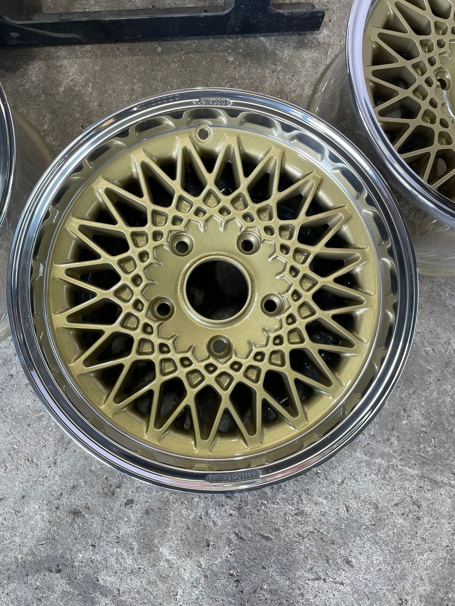 5x130 Compomotive alloy wheel set Porsche 924/944, refurbished 7Jx15