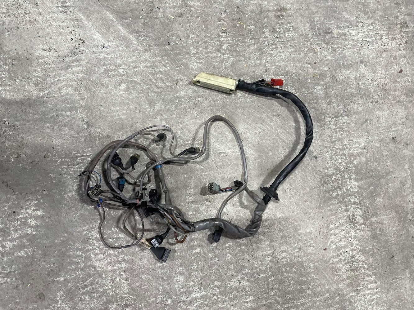 Porsche 944 Engine Wiring Loom, from 85.5 for cars with catalytic converter, used