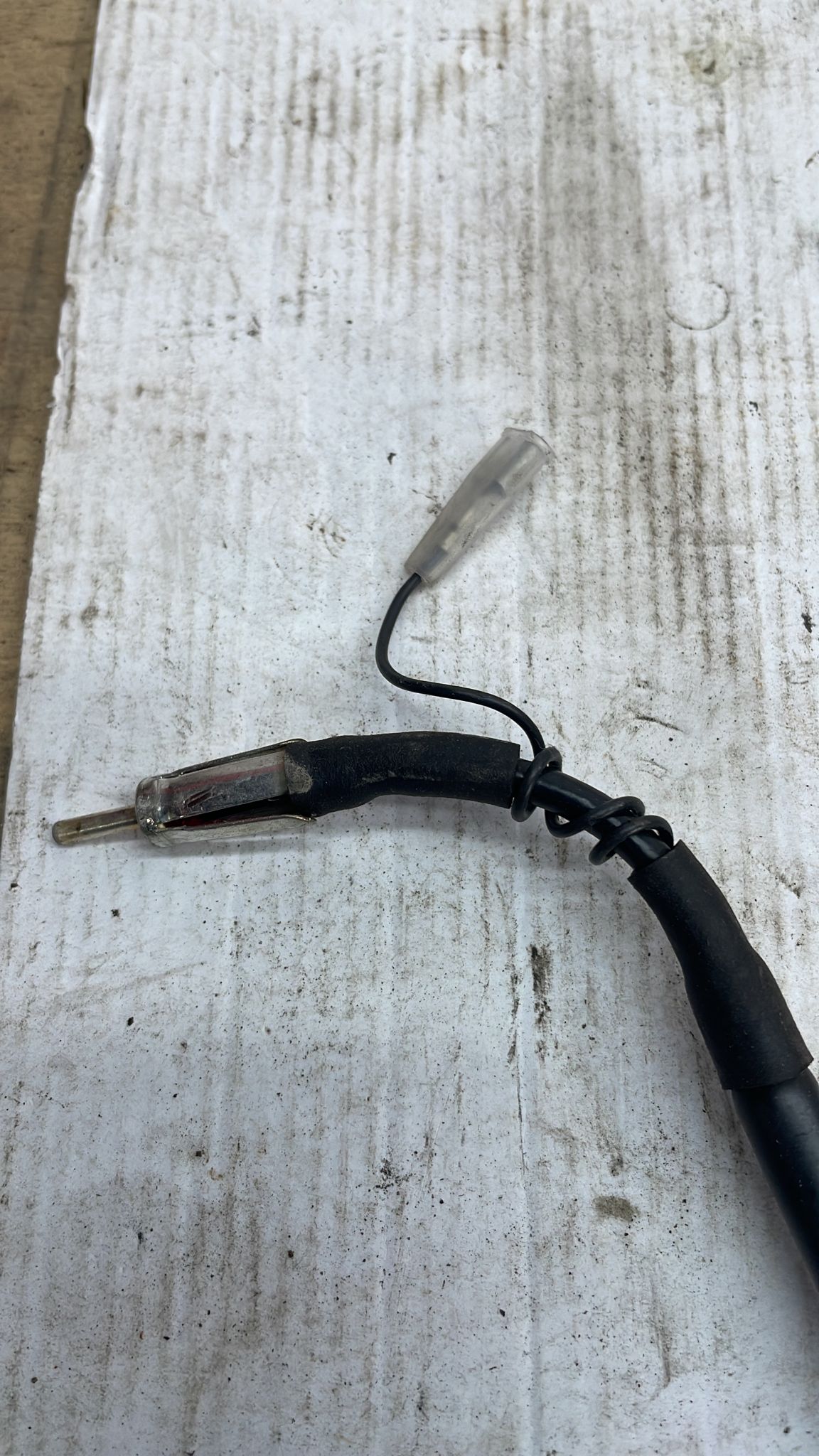 Porsche 944 Antennenverstärker 94464517301, gebraucht