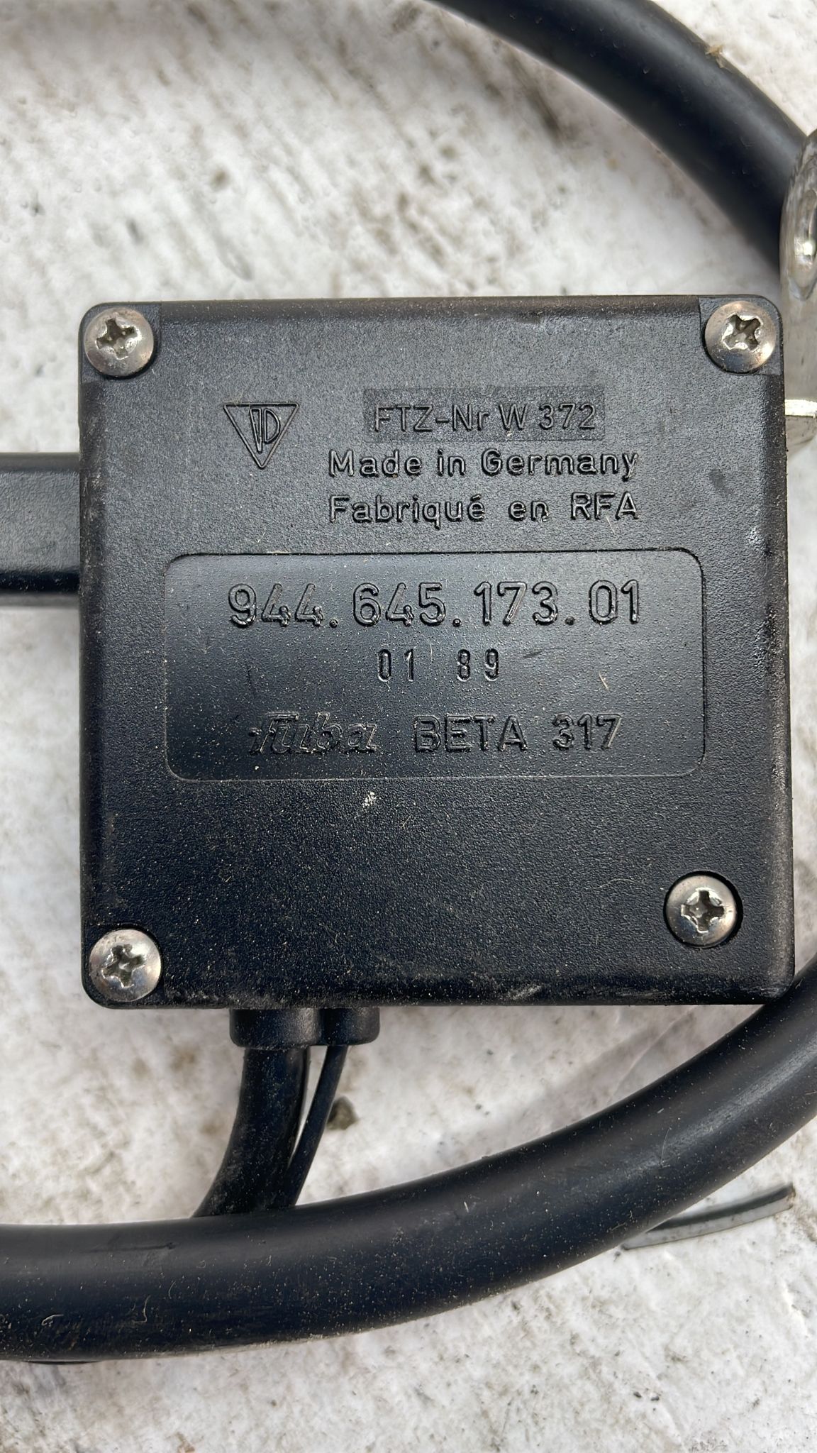 Porsche 944 Antennenverstärker 94464517301, gebraucht