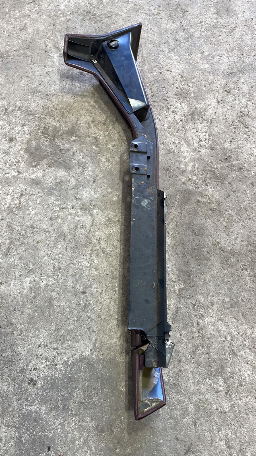 Porsche 928 Burgundy door arm rest, right side, spares or repair, used