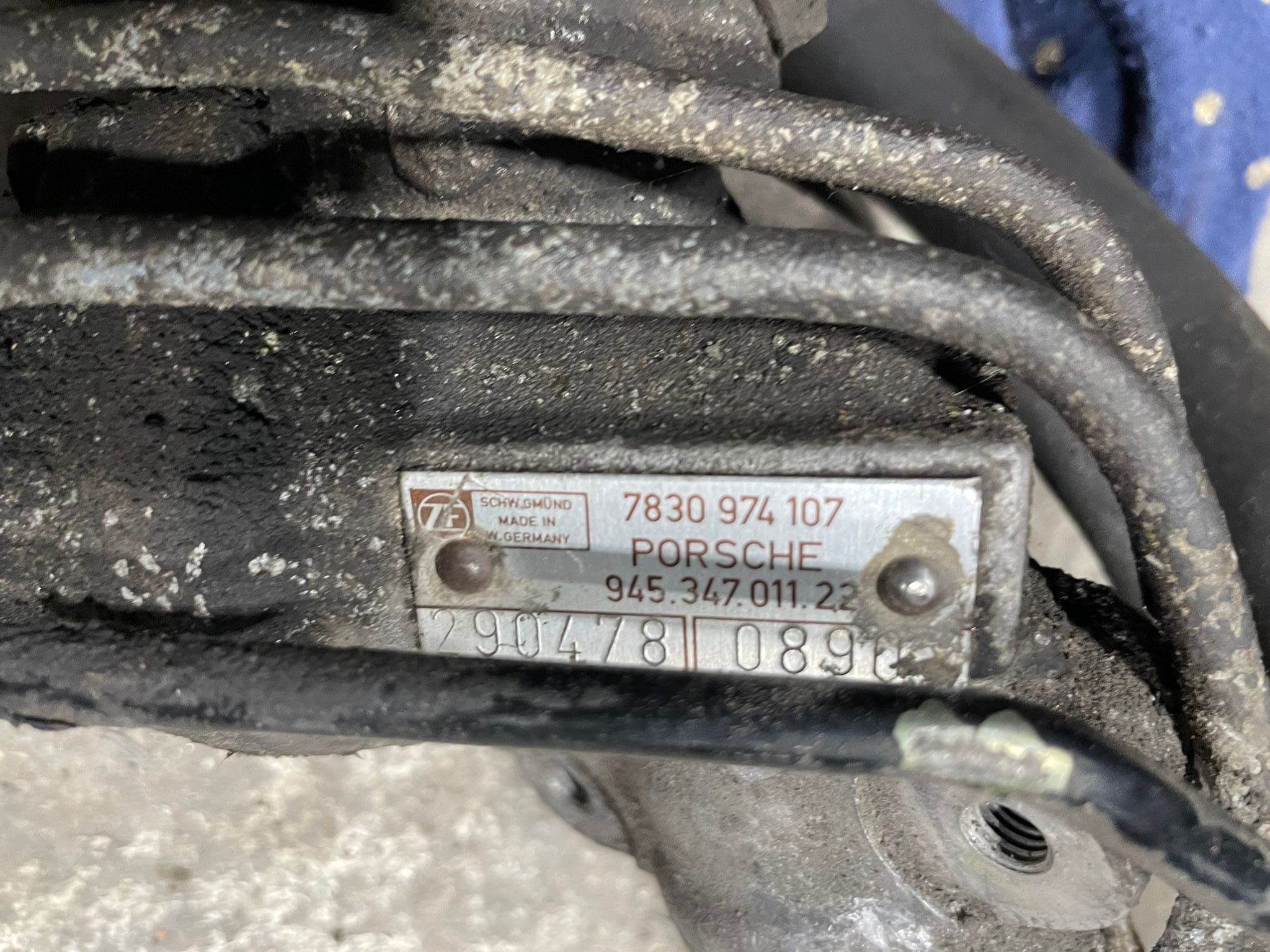 Porsche 944 Power steering rack, used 94534701122 Rare Porsche Parts