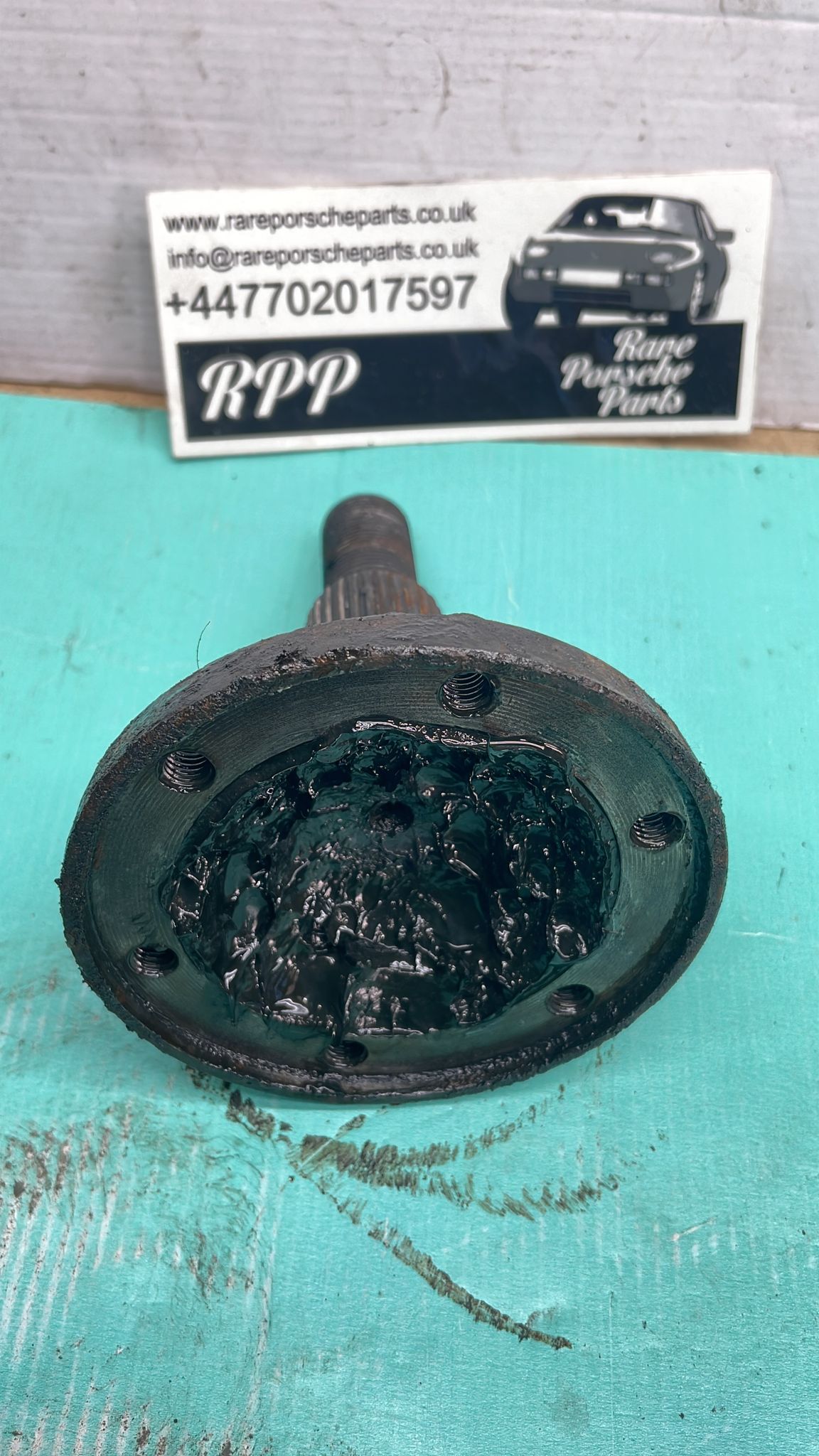 Porsche 924S 944 (1985.5-1988) Rear Stub Axle Hub 95133223501, used ...