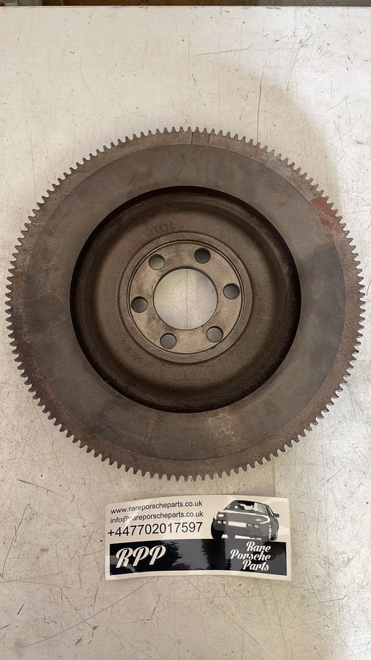 Porsche 924 Flywheel with starter ring 046105271 used