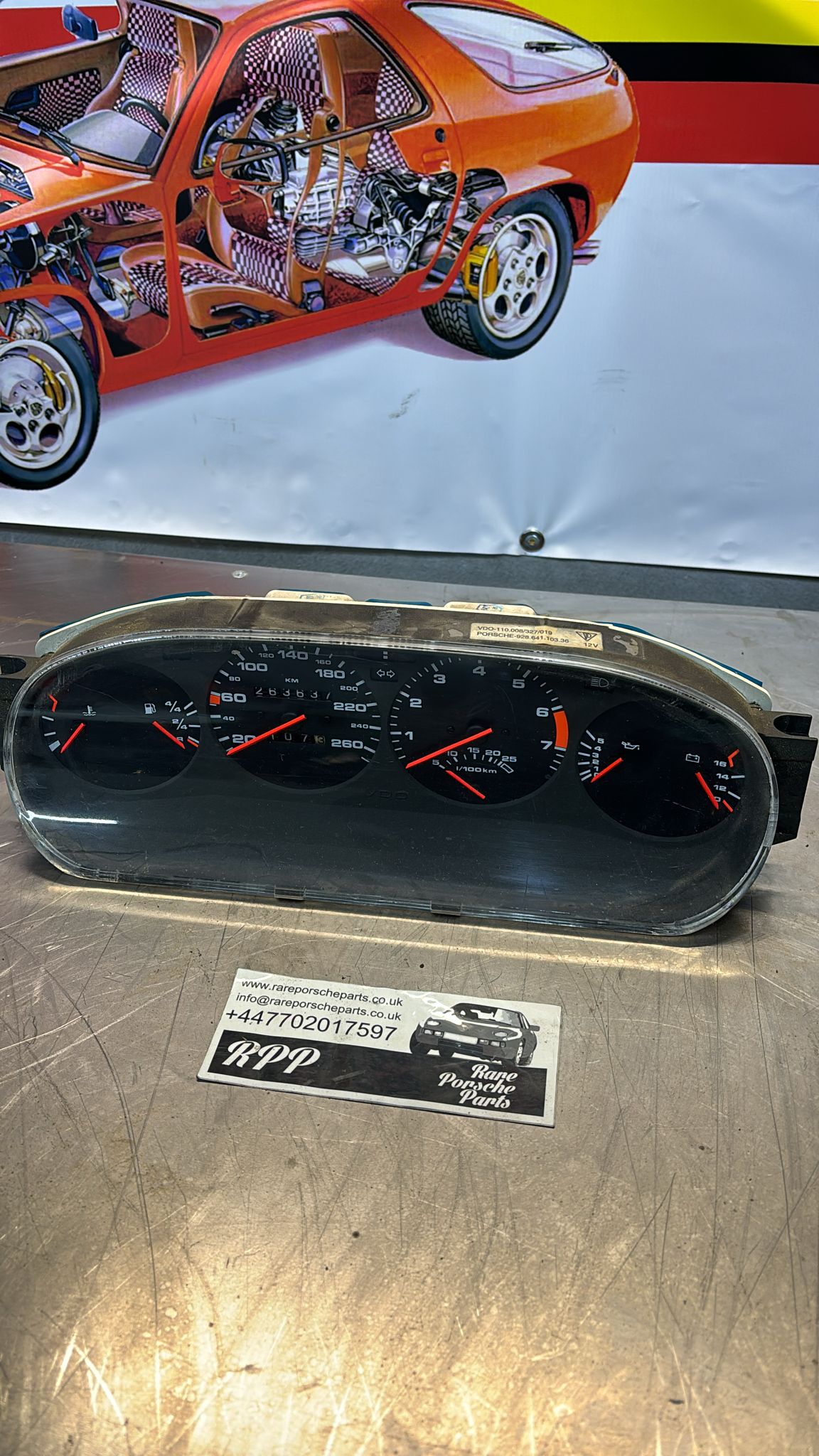 Porsche 928 speedometer instrumental cluster, 92864110336 used
