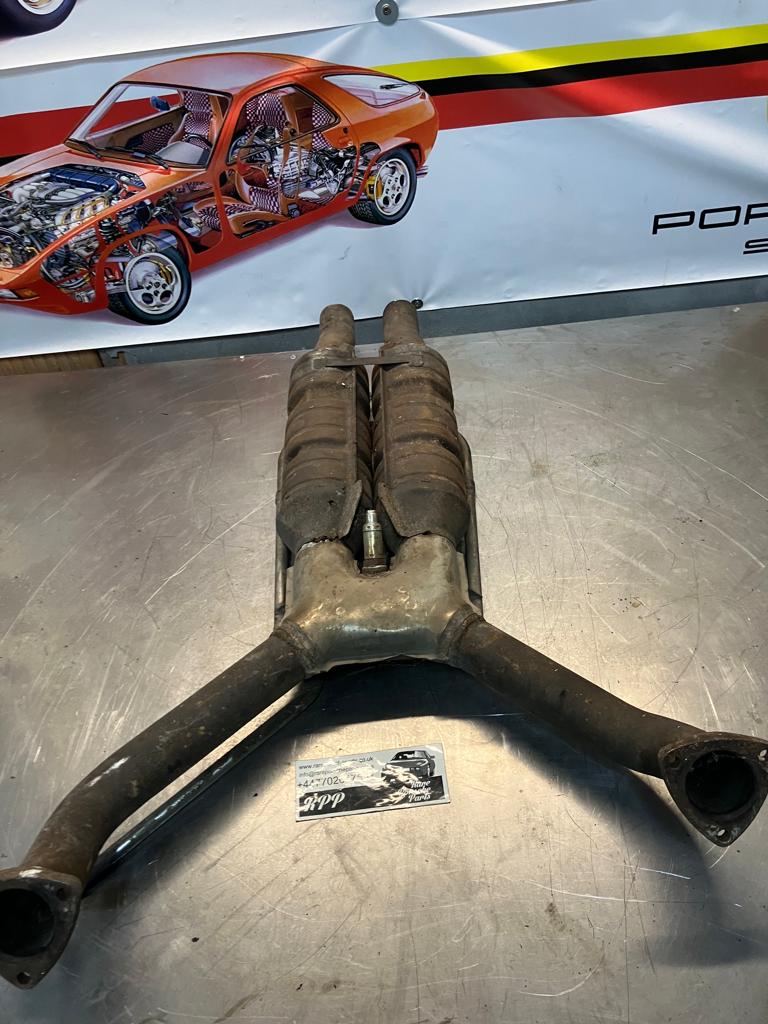 Catalizzatore di scarico Porsche 928 S4 92811321901, usato, si prega di studiare le foto