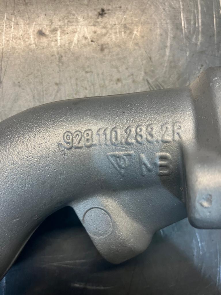 Porsche 928 air intake pipe, used 9281102832R