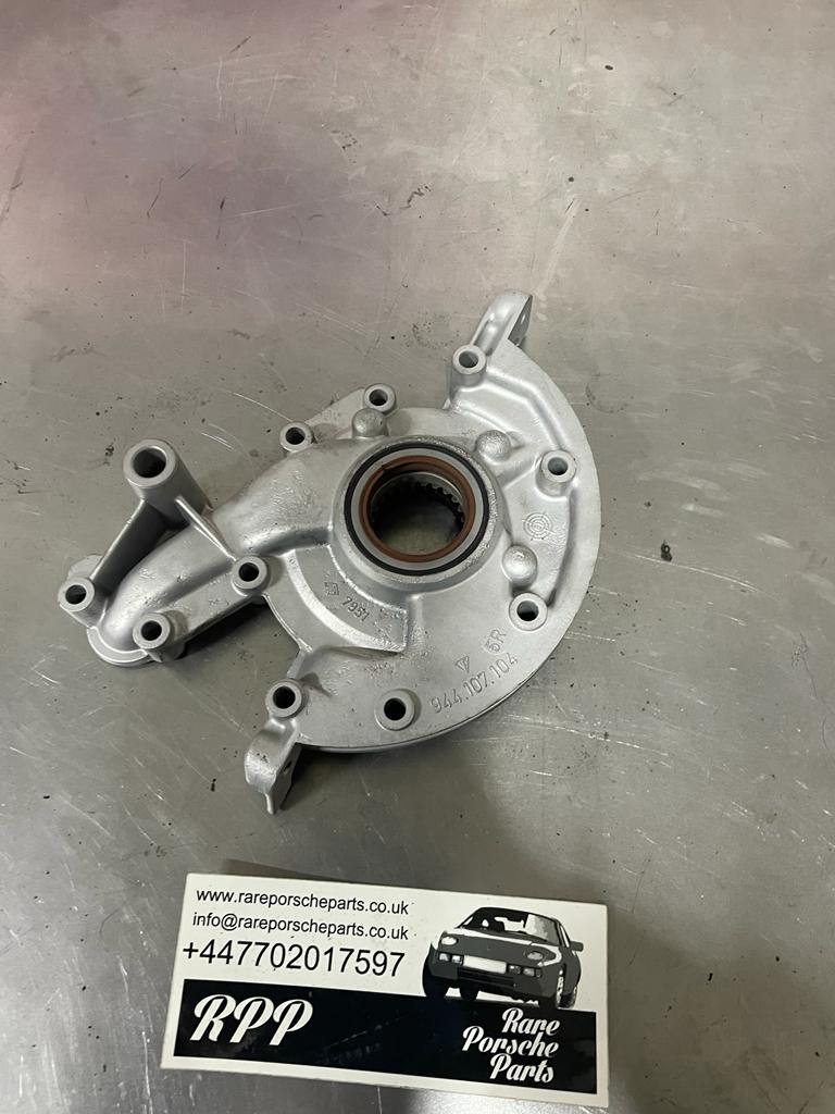 Porsche 944 oil pump assembly, 944107104 Rare Porsche Parts
