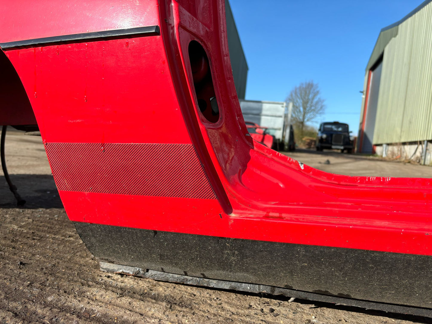 Porsche 924 1983 right side cut, rear fender with sill