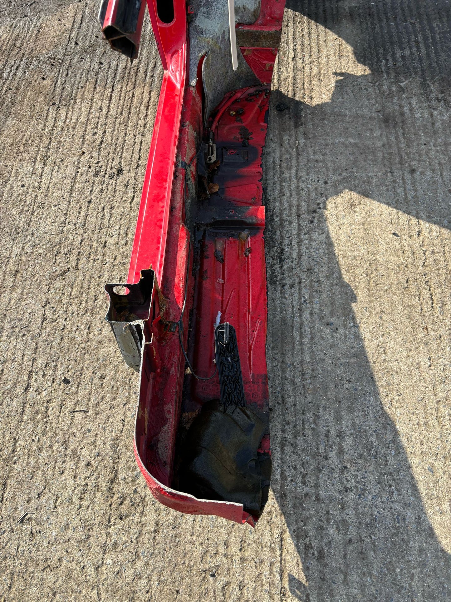 Porsche 924 1983 right side cut, rear fender with sill