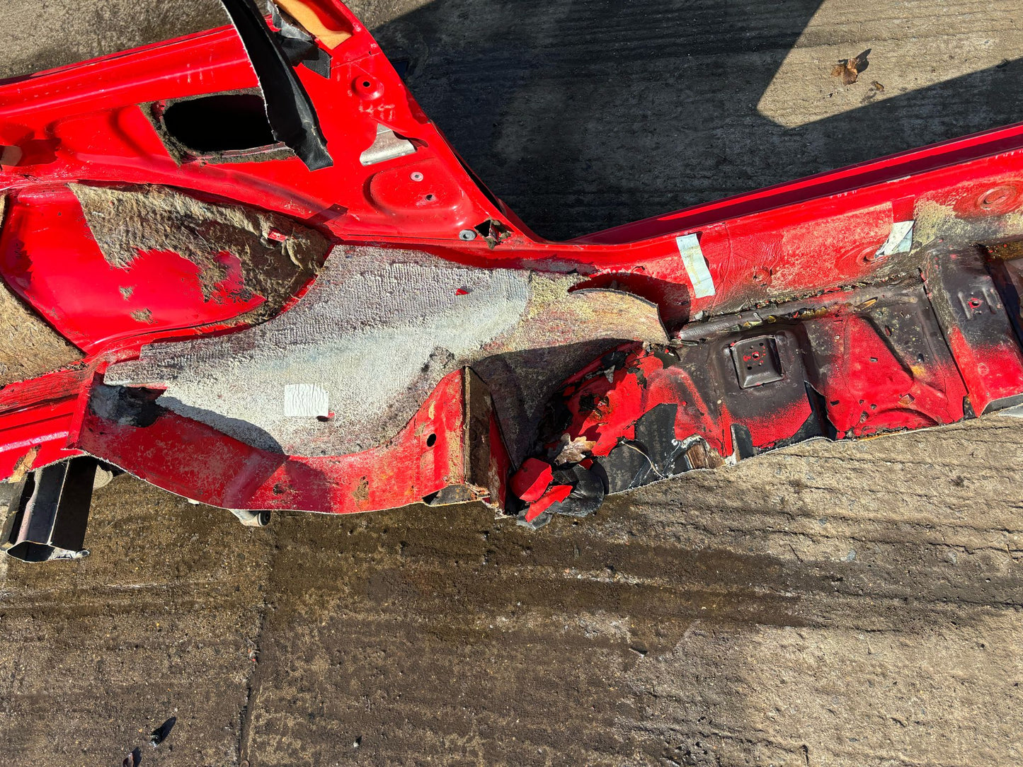 Porsche 924 1983 left side cut, rear fender with sill