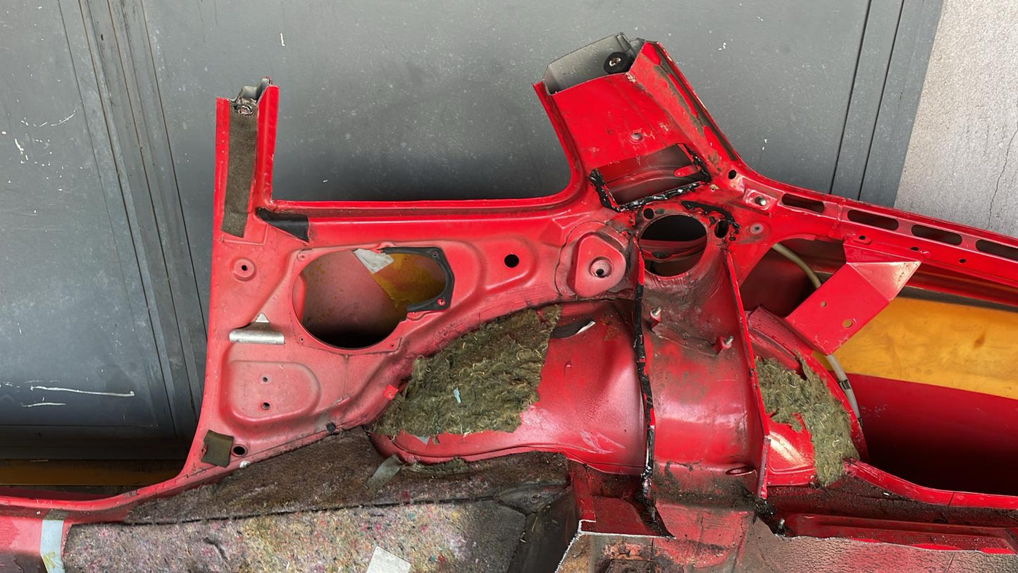 Porsche 944 Turbo  1989 right side cut, rear fender with sill