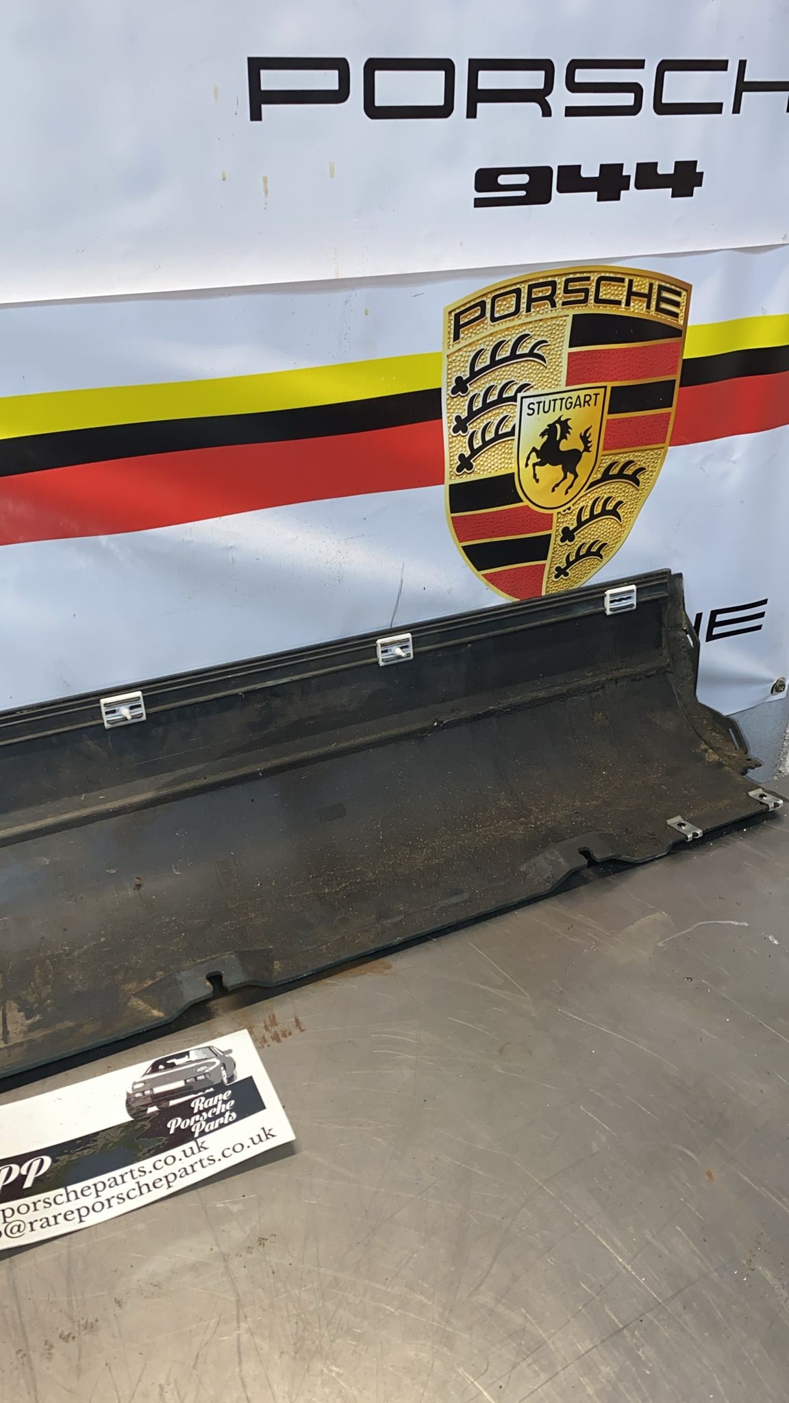 Porsche 911 964 right side sill cover, used 96455919401