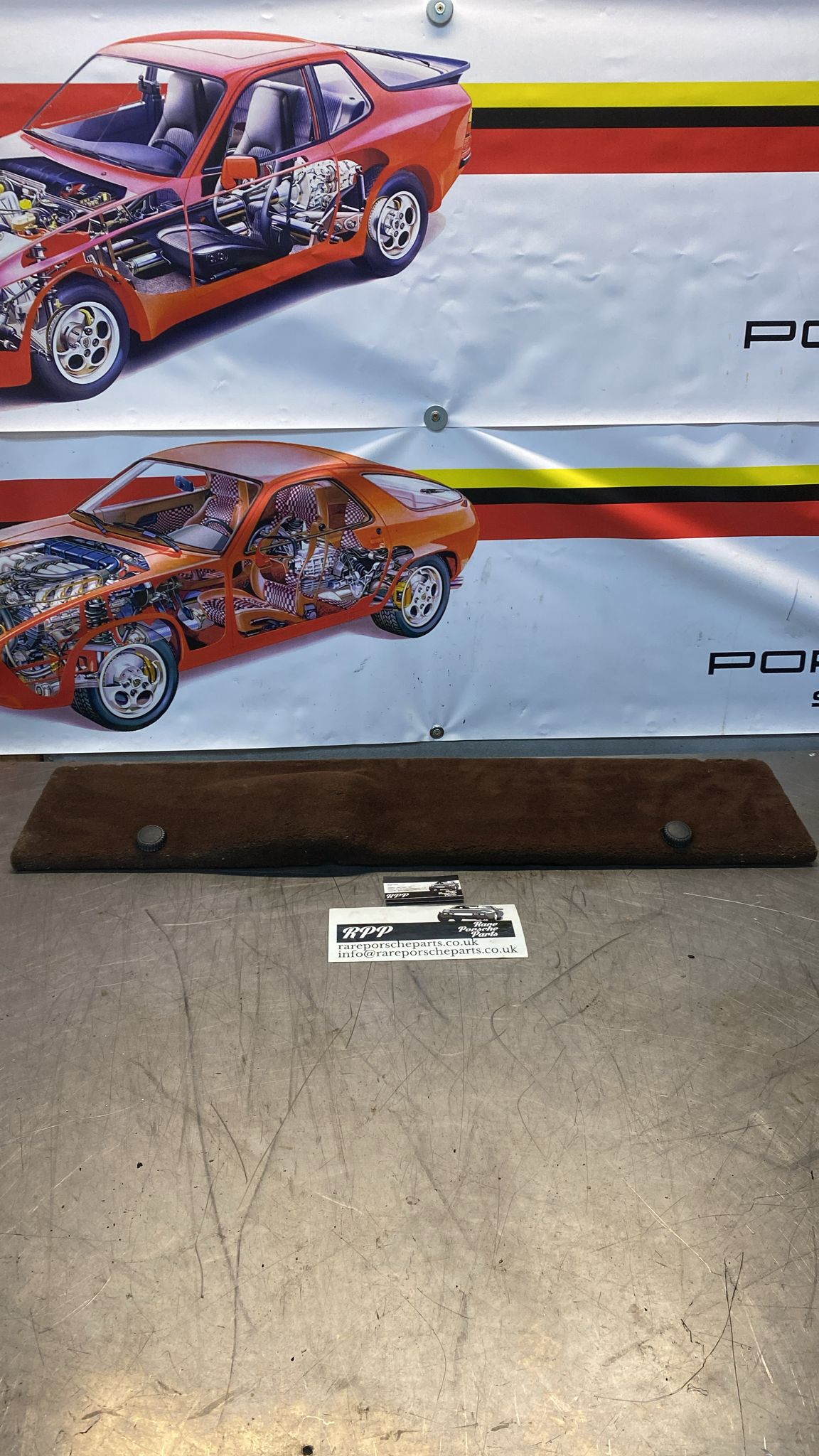 Porsche 928 copertura pannello kit attrezzi con moquette marrone, usata 92855118105