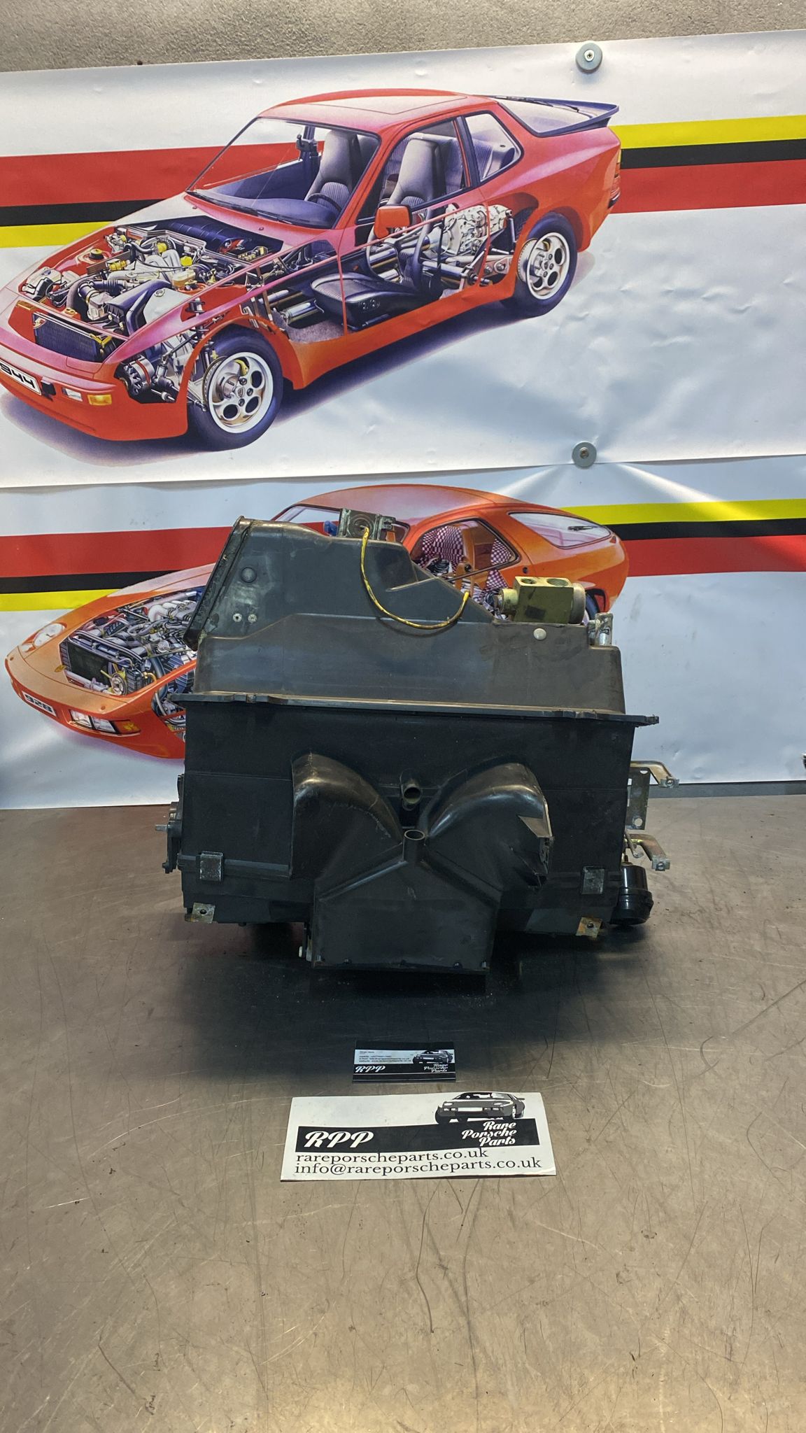 Porsche 928 heater box, LHD, 92857303604, used