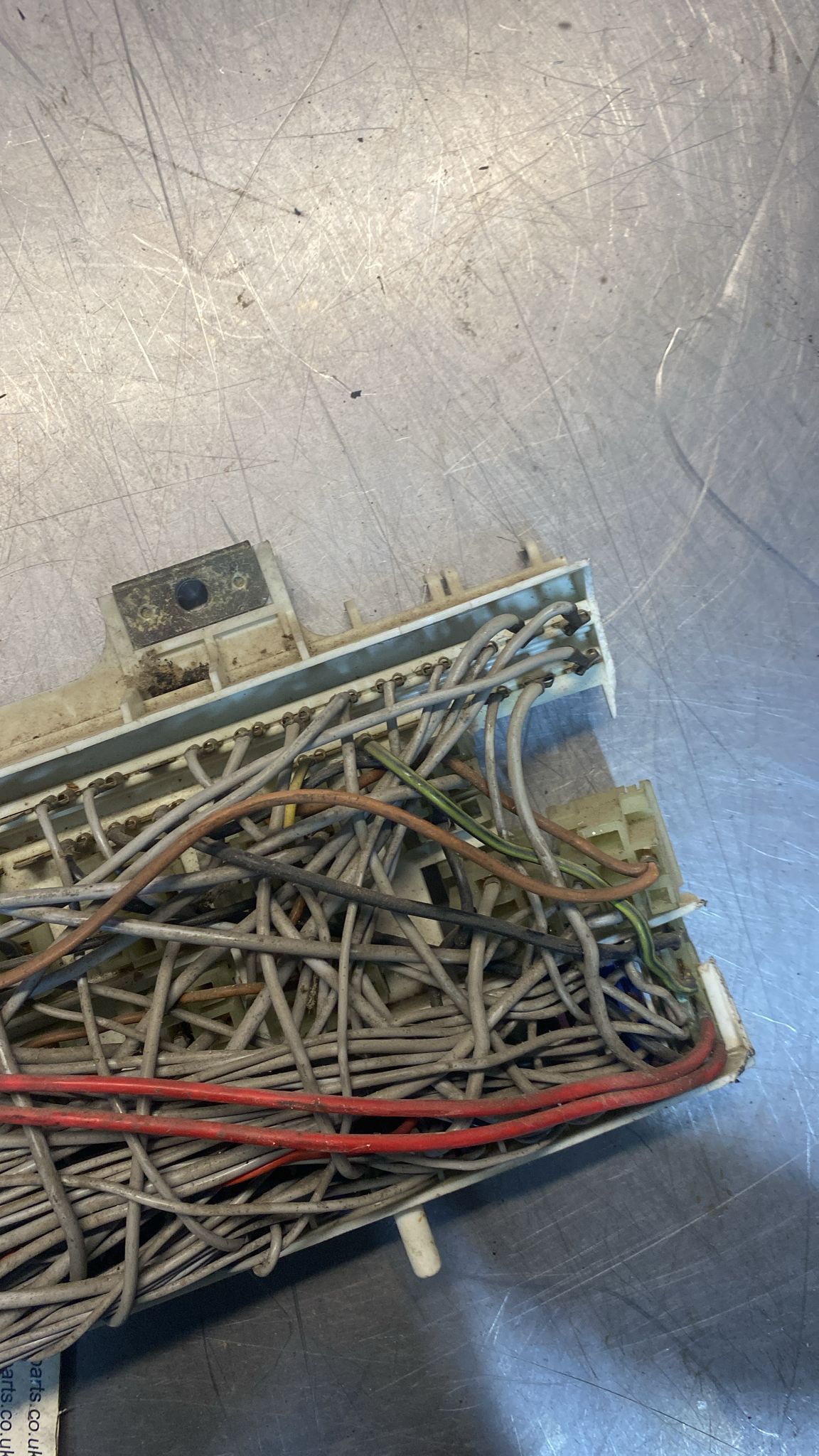 Porsche 928 relay fuse box, for spares or repair 92861010506