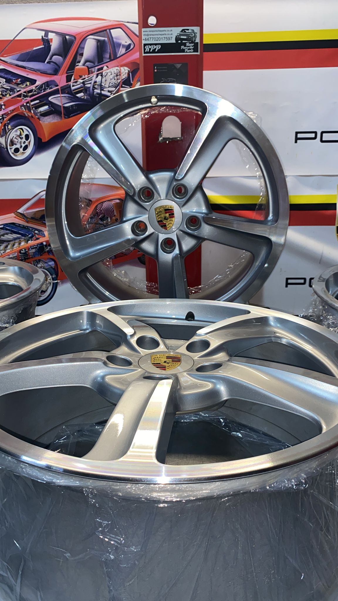 Porsche Boxster / Cayman GT4 alloy rim set, 98136216140